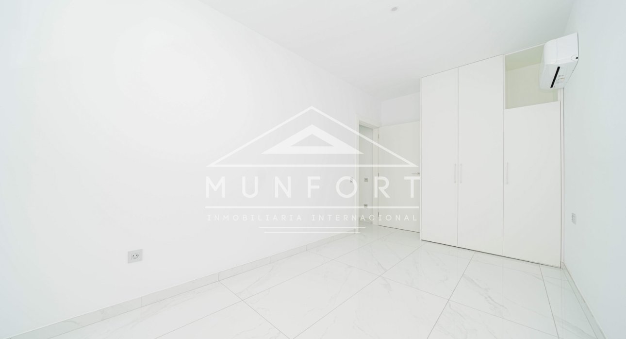 Herverkoop - Luxe villa's -
Finestrat