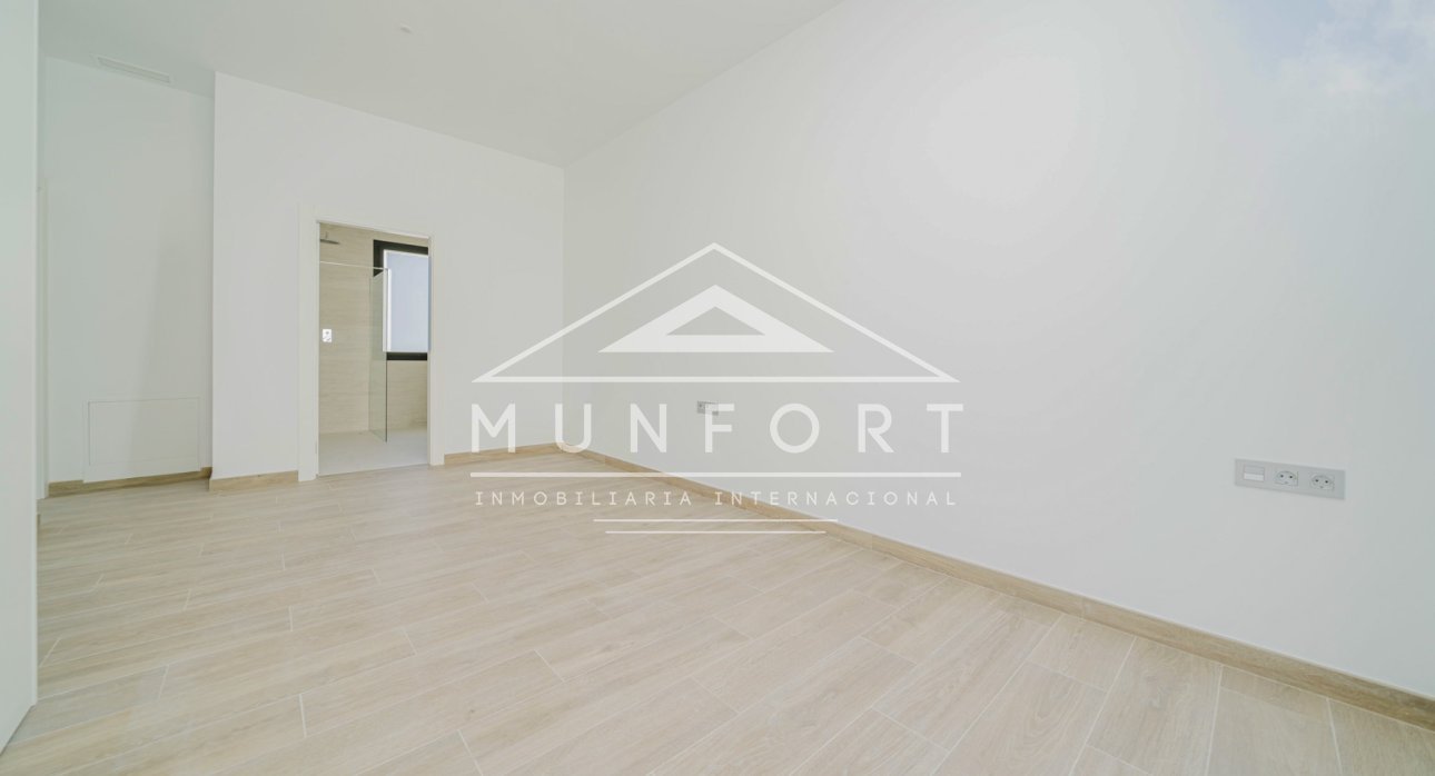 Herverkoop - Luxe villa's -
Finestrat