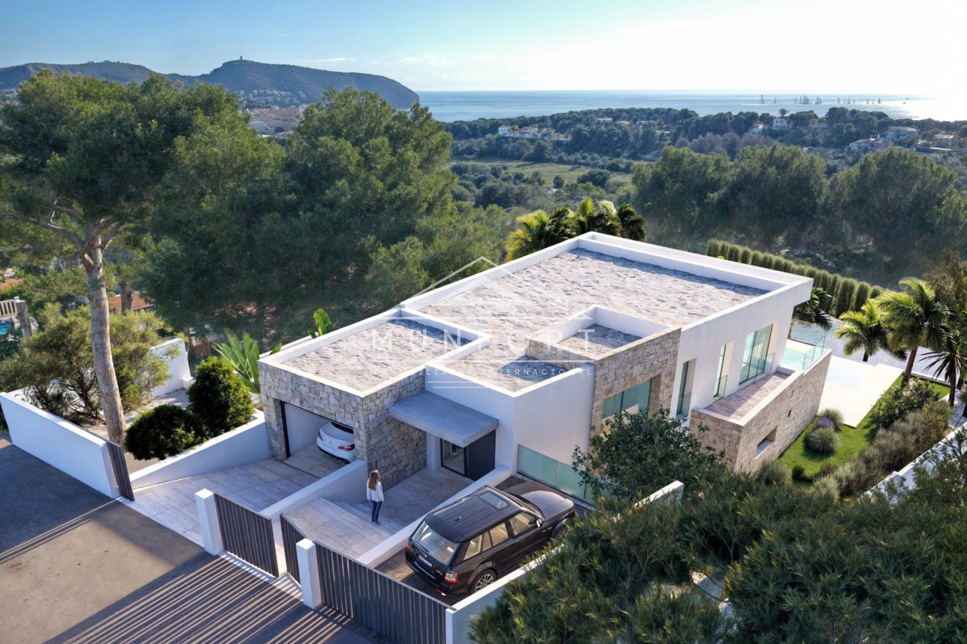 Herverkoop - Luxe villa's -
Moraira