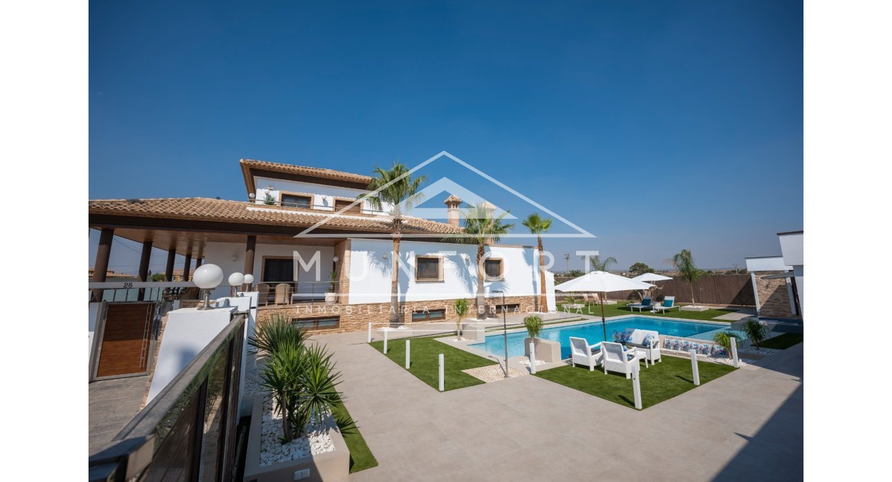 Herverkoop - Luxe villa's -
Murcia - Jerónimo y Avileses