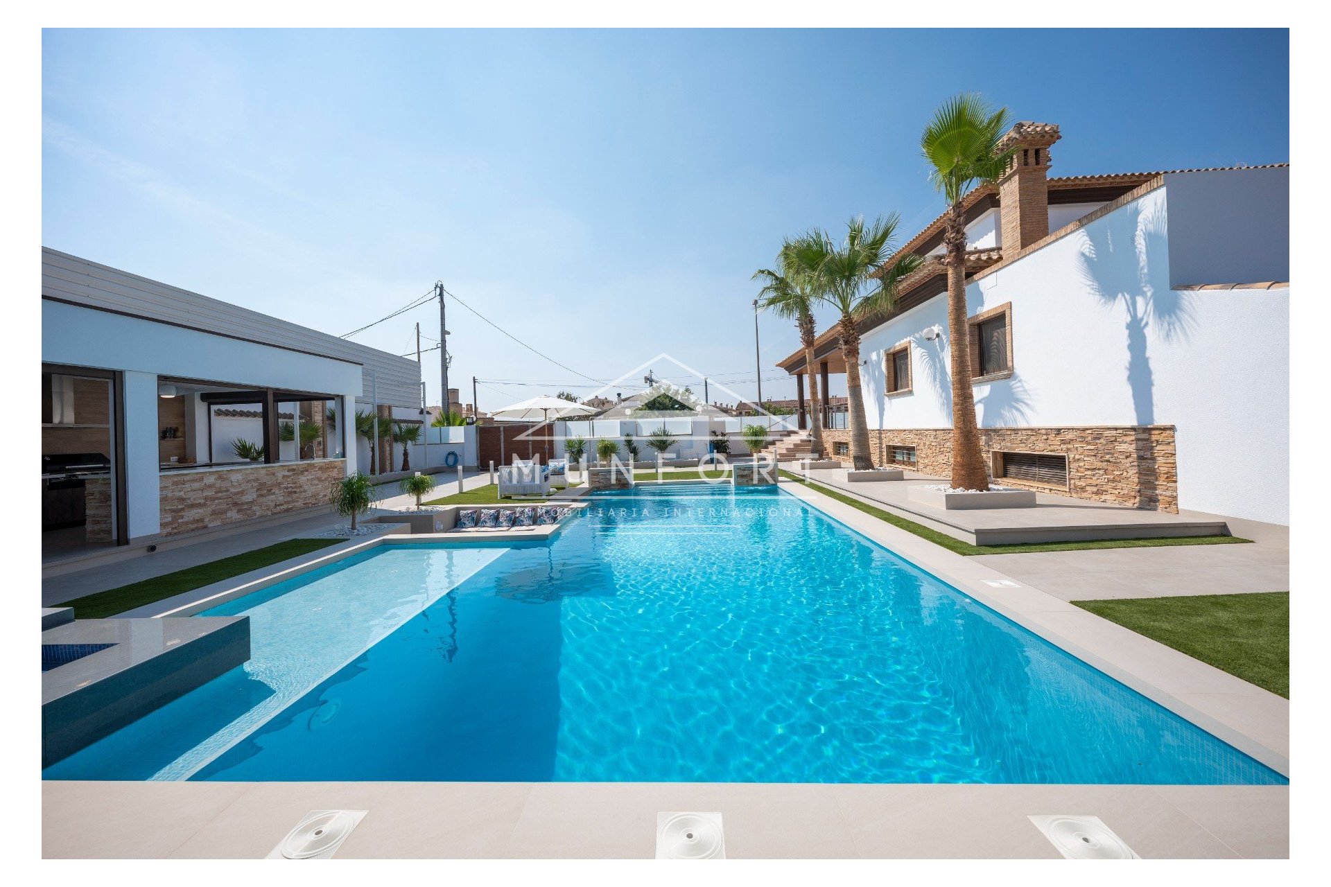 Herverkoop - Luxe villa's -
Murcia - Jerónimo y Avileses