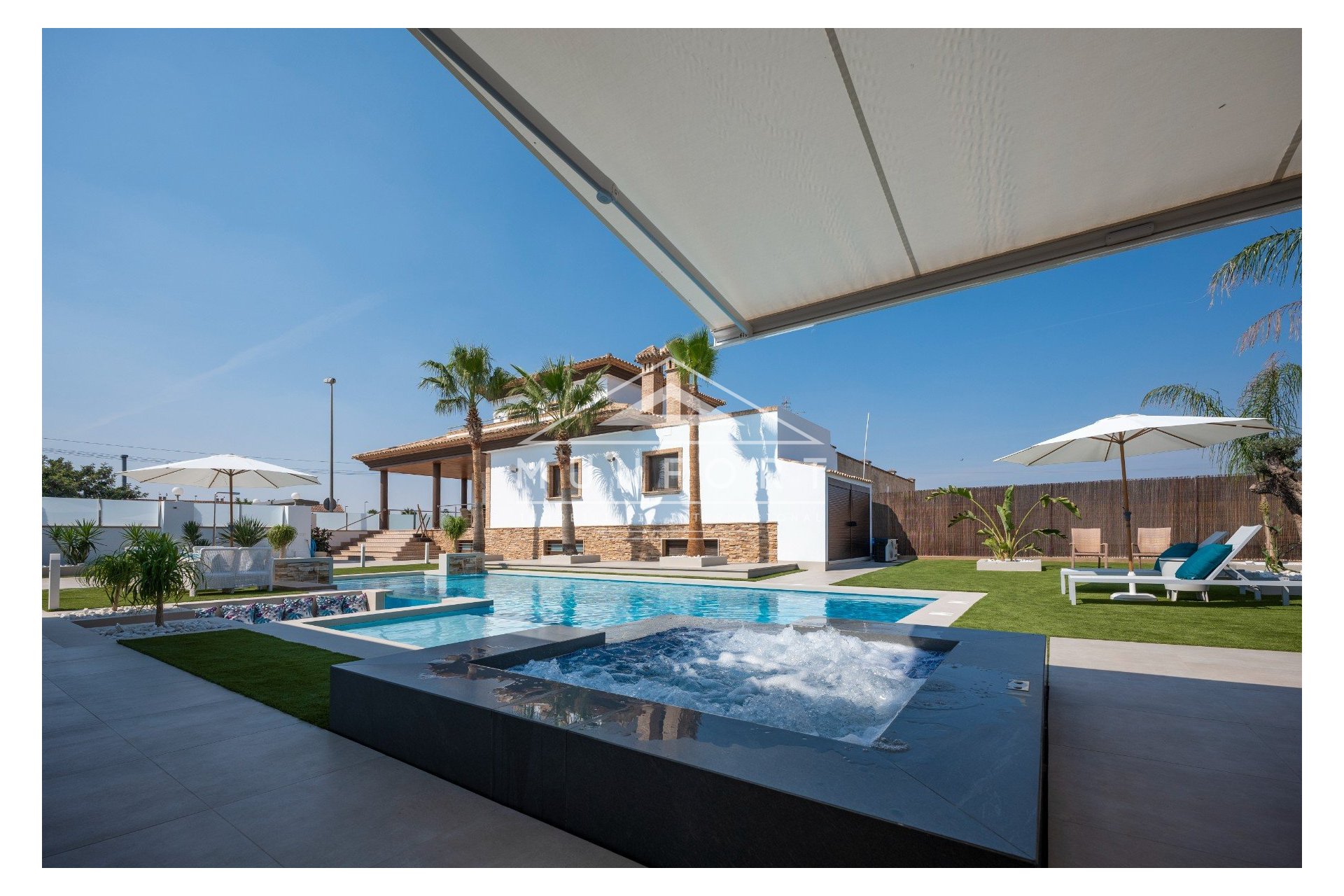 Herverkoop - Luxe villa's -
Murcia - Jerónimo y Avileses