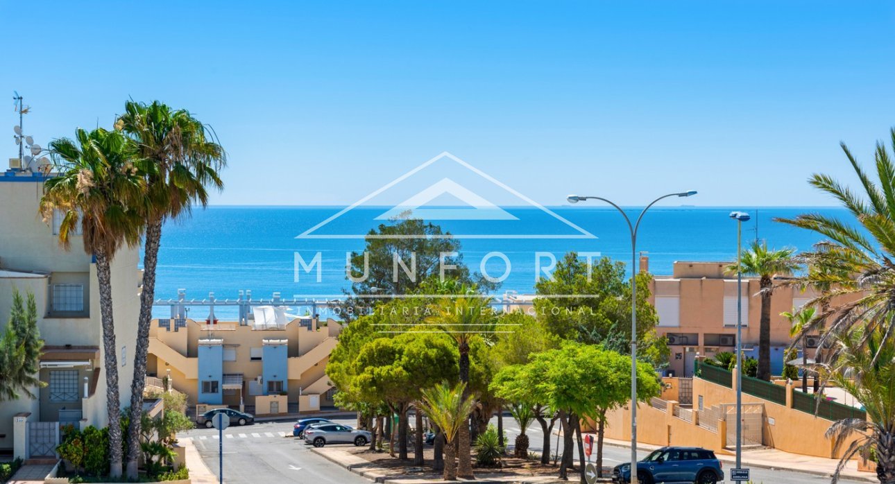 Herverkoop - Luxe villa's -
Orihuela Costa - Aguamarina