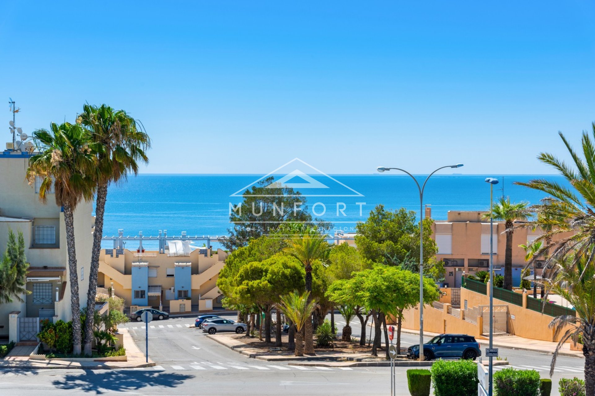 Herverkoop - Luxe villa's -
Orihuela Costa - Aguamarina