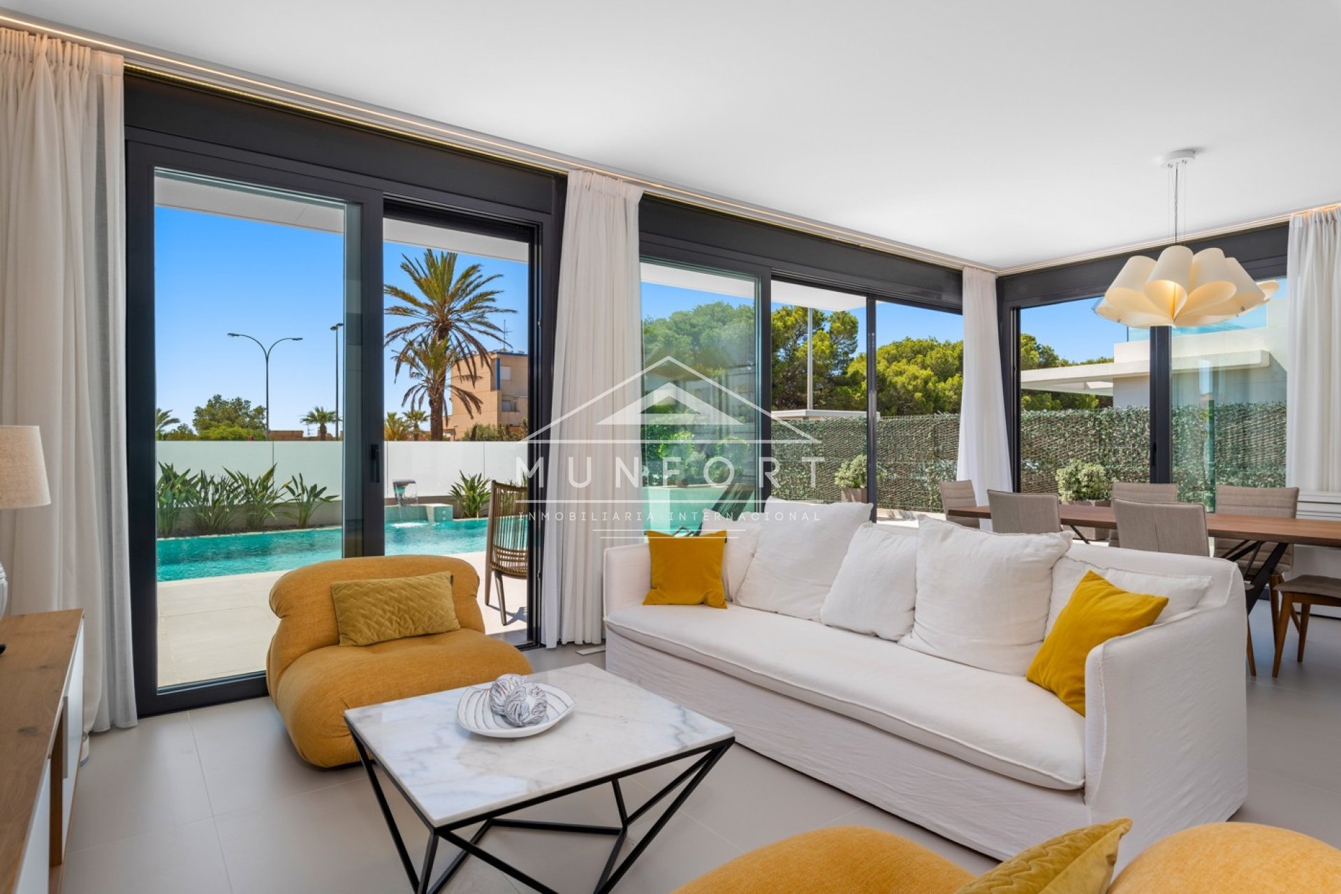 Herverkoop - Luxe villa's -
Orihuela Costa - Aguamarina