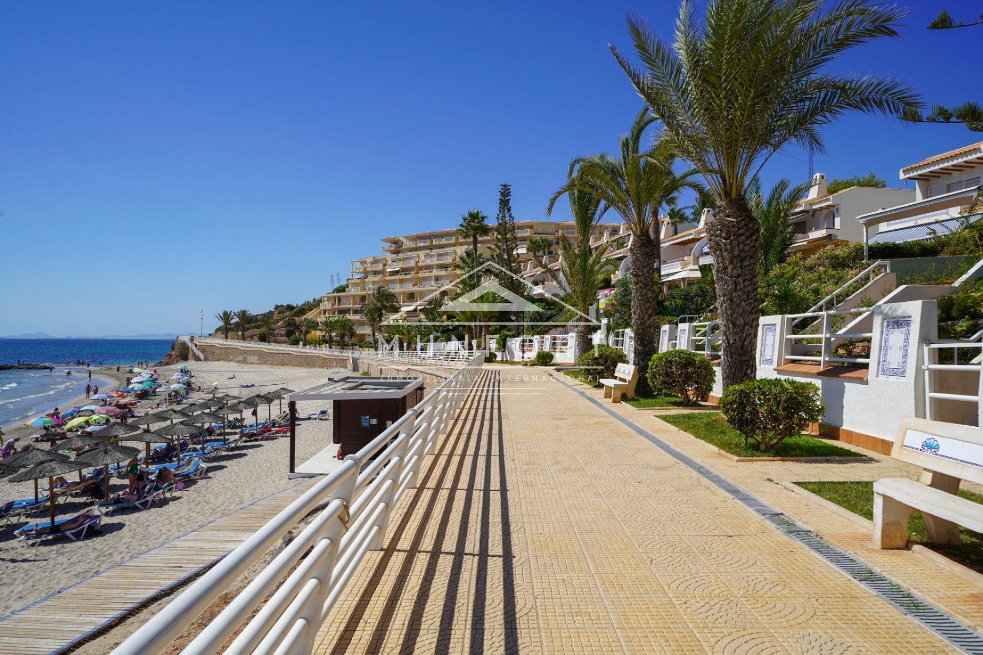 Herverkoop - Luxe villa's -
Orihuela Costa - Aguamarina