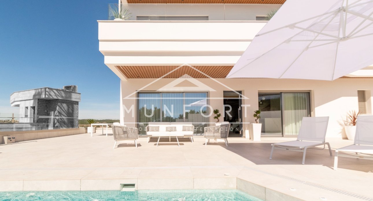 Herverkoop - Luxe villa's -
Orihuela Costa - Aguamarina