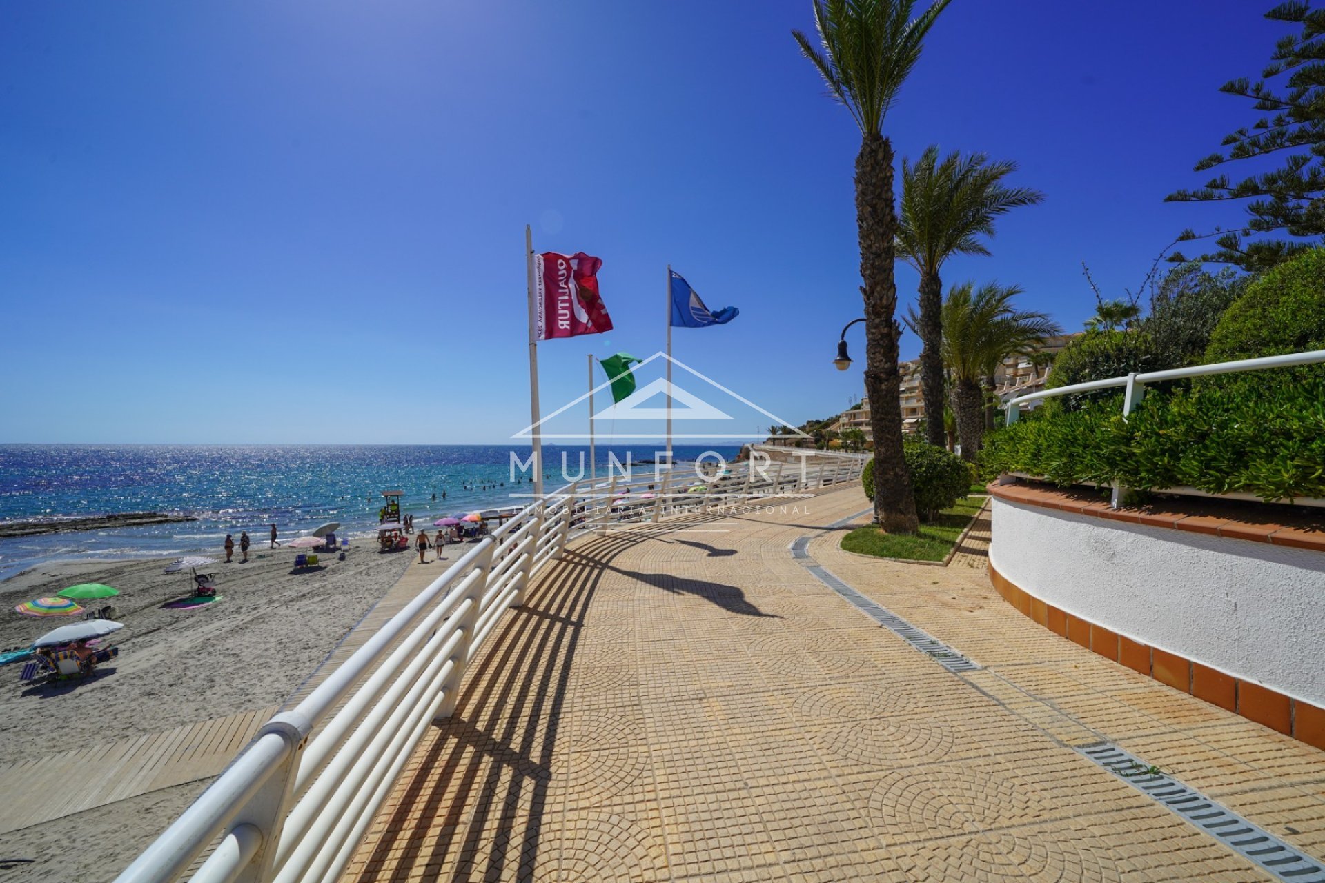 Herverkoop - Luxe villa's -
Orihuela Costa - Aguamarina