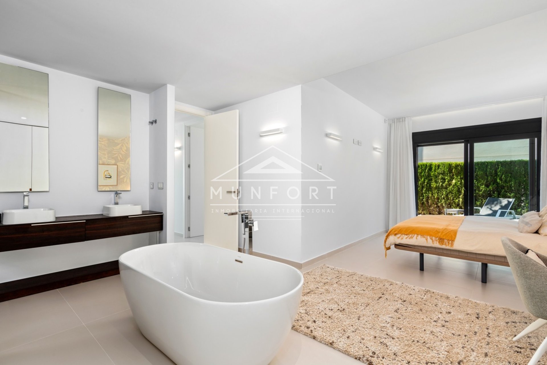 Herverkoop - Luxe villa's -
Orihuela Costa - Aguamarina