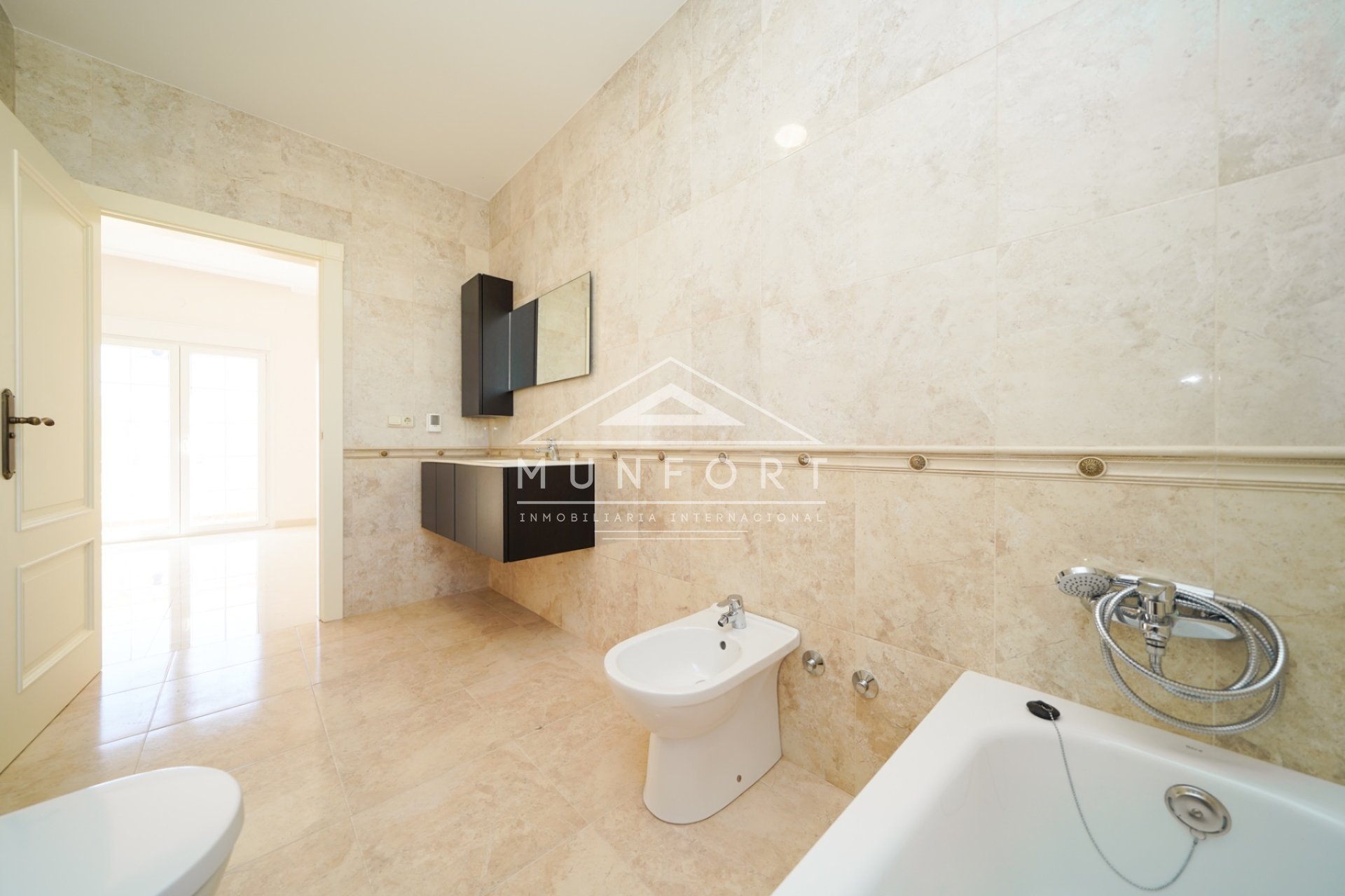 Herverkoop - Luxe villa's -
Orihuela Costa - Cabo Roig