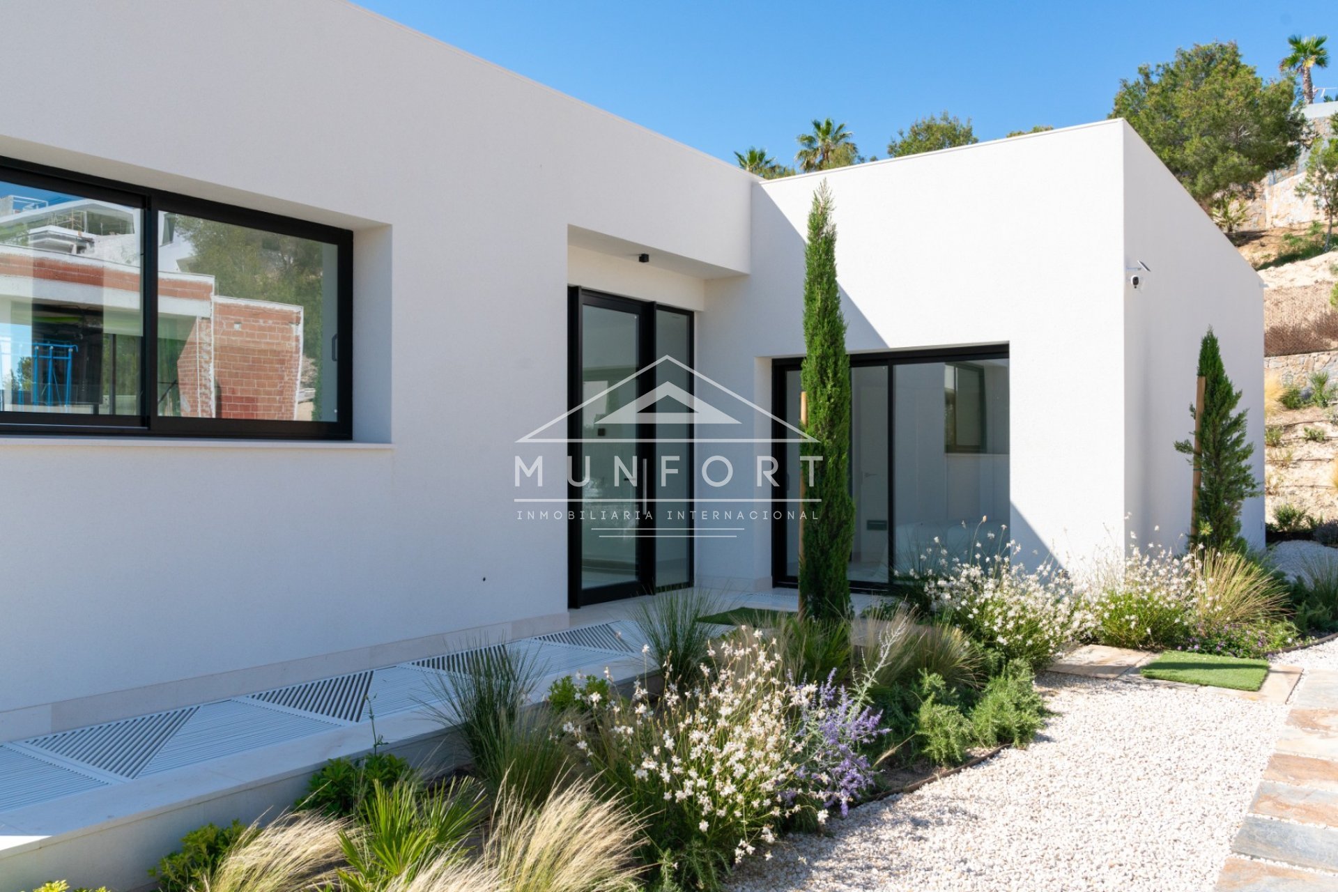 Herverkoop - Luxe villa's -
Orihuela Costa - Dehesa de Campoamor