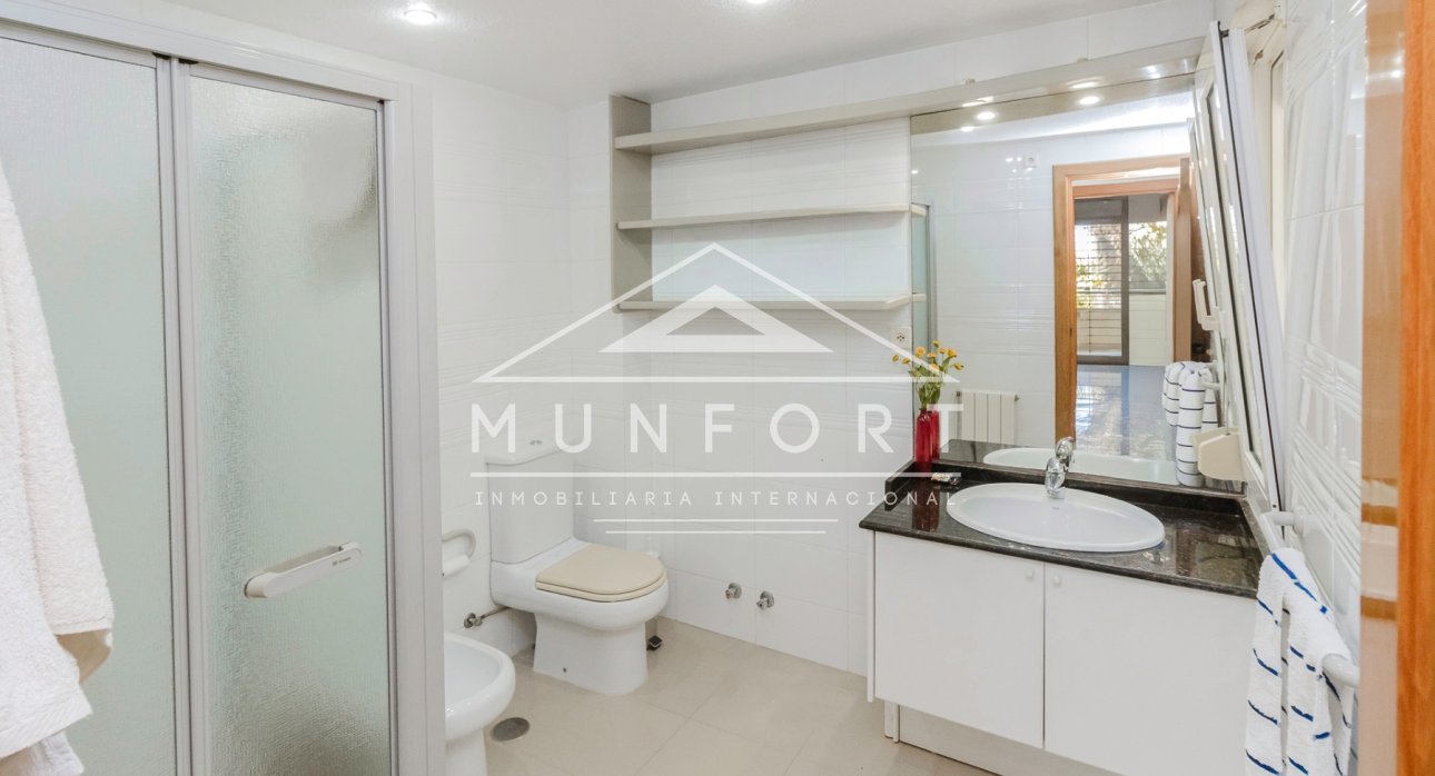 Herverkoop - Luxe villa's -
Orihuela Costa - Dehesa de Campoamor