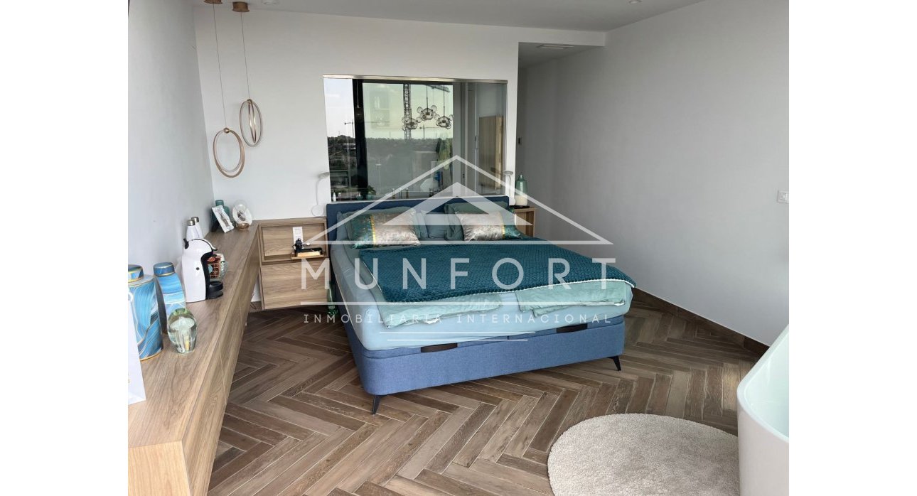 Herverkoop - Luxe villa's -
Orihuela Costa - Las Colinas Golf