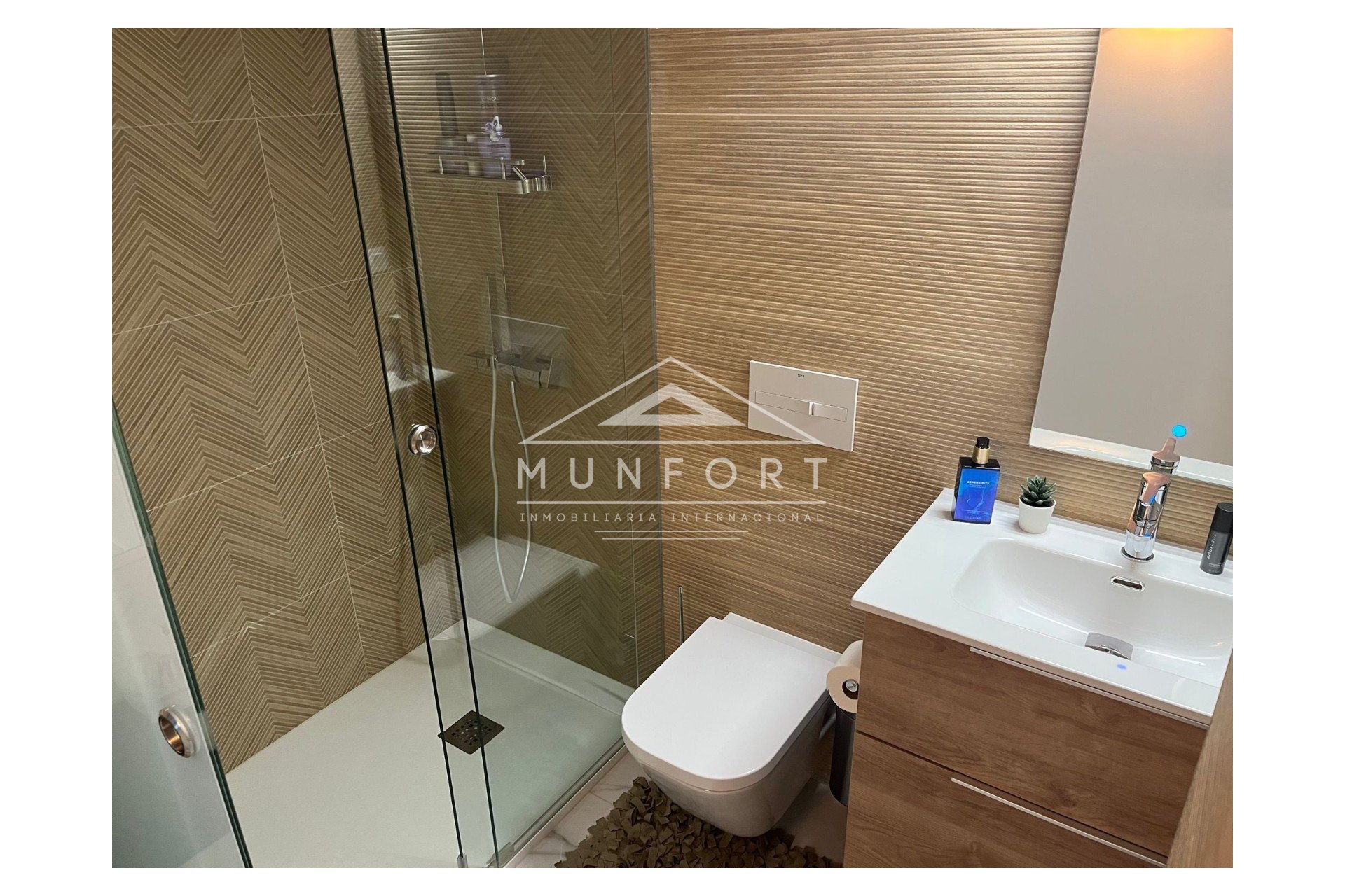 Herverkoop - Luxe villa's -
Orihuela Costa - Las Colinas Golf