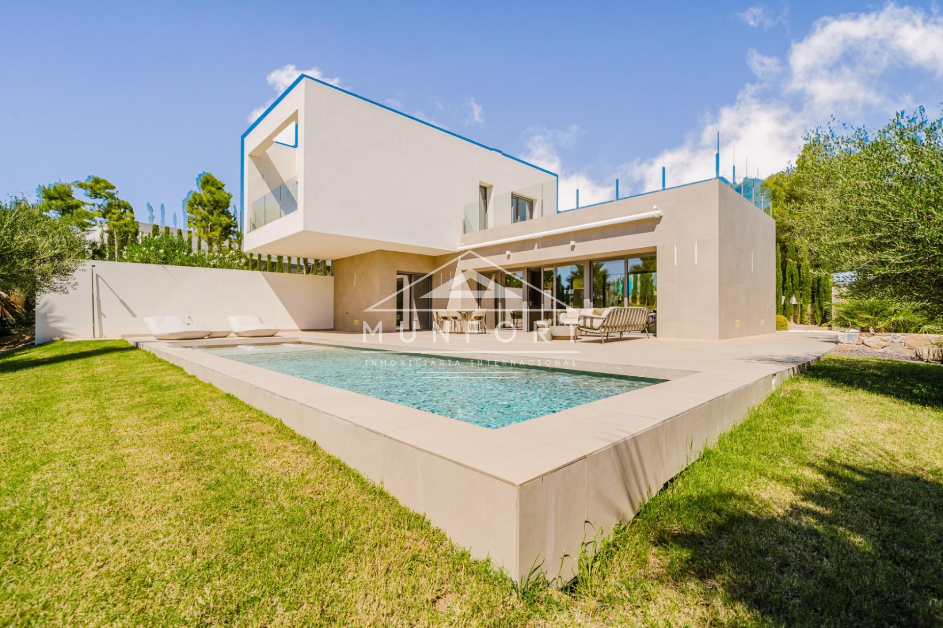 Herverkoop - Luxe villa's -
Orihuela Costa - Las Colinas Golf