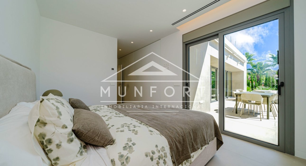 Herverkoop - Luxe villa's -
Orihuela Costa - Las Colinas Golf