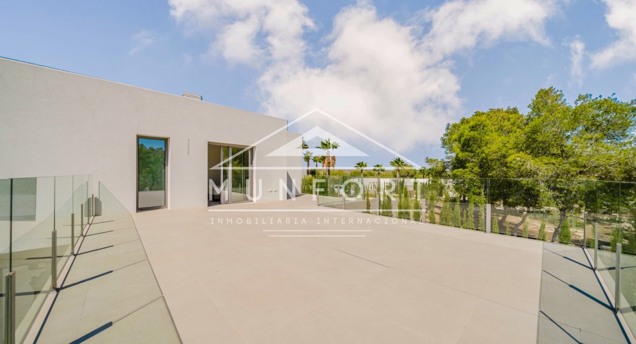 Herverkoop - Luxe villa's -
Orihuela Costa - Las Colinas Golf