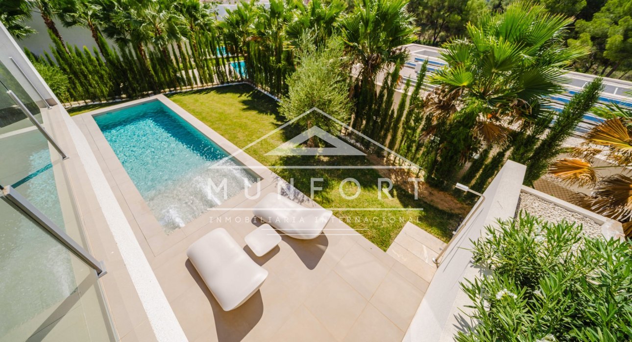 Herverkoop - Luxe villa's -
Orihuela Costa - Las Colinas Golf