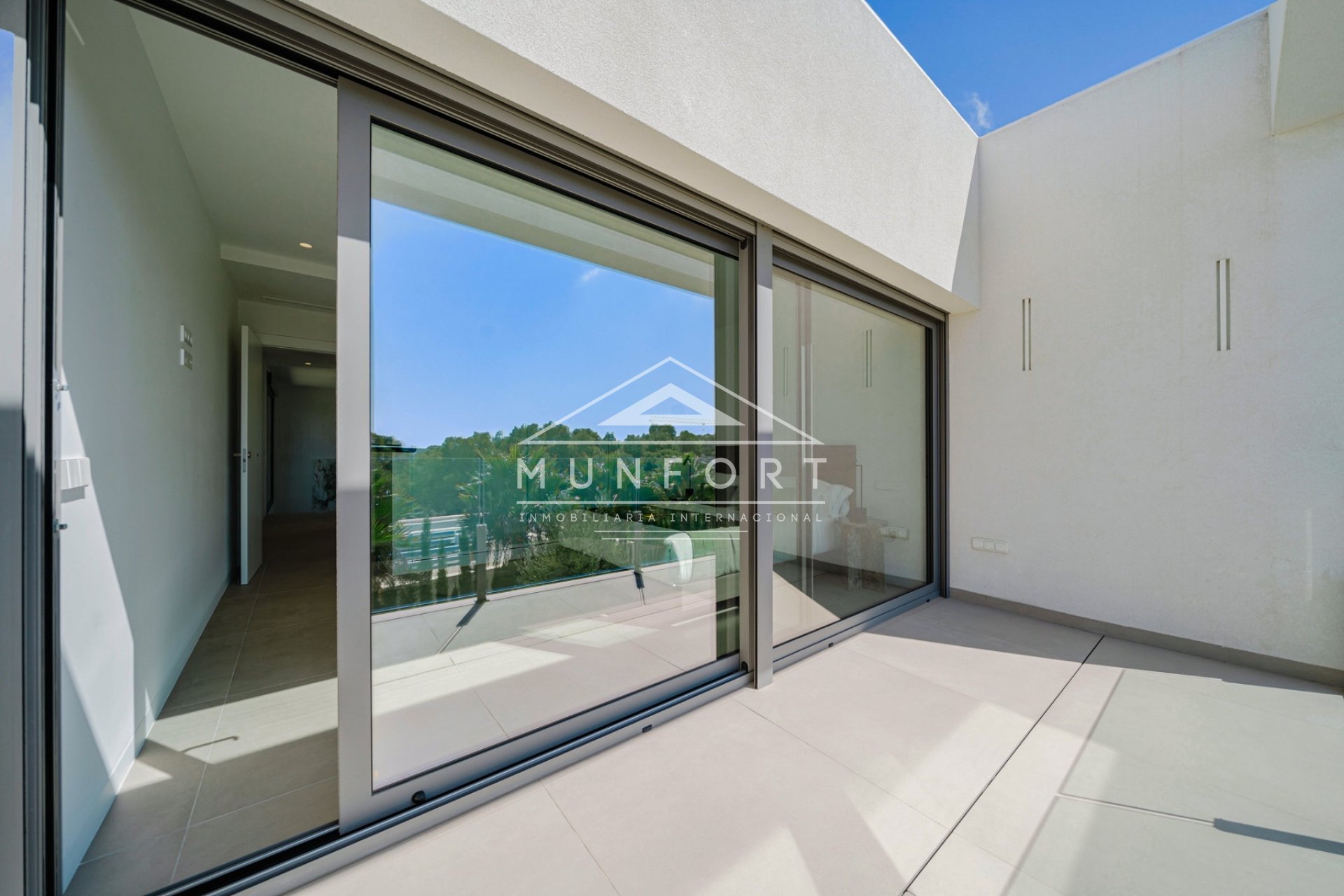 Herverkoop - Luxe villa's -
Orihuela Costa - Las Colinas Golf