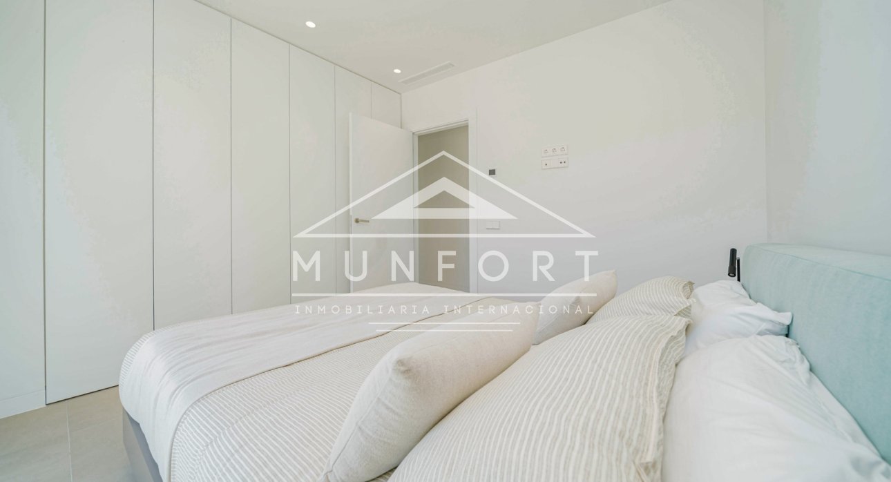 Herverkoop - Luxe villa's -
Orihuela Costa - Las Colinas Golf