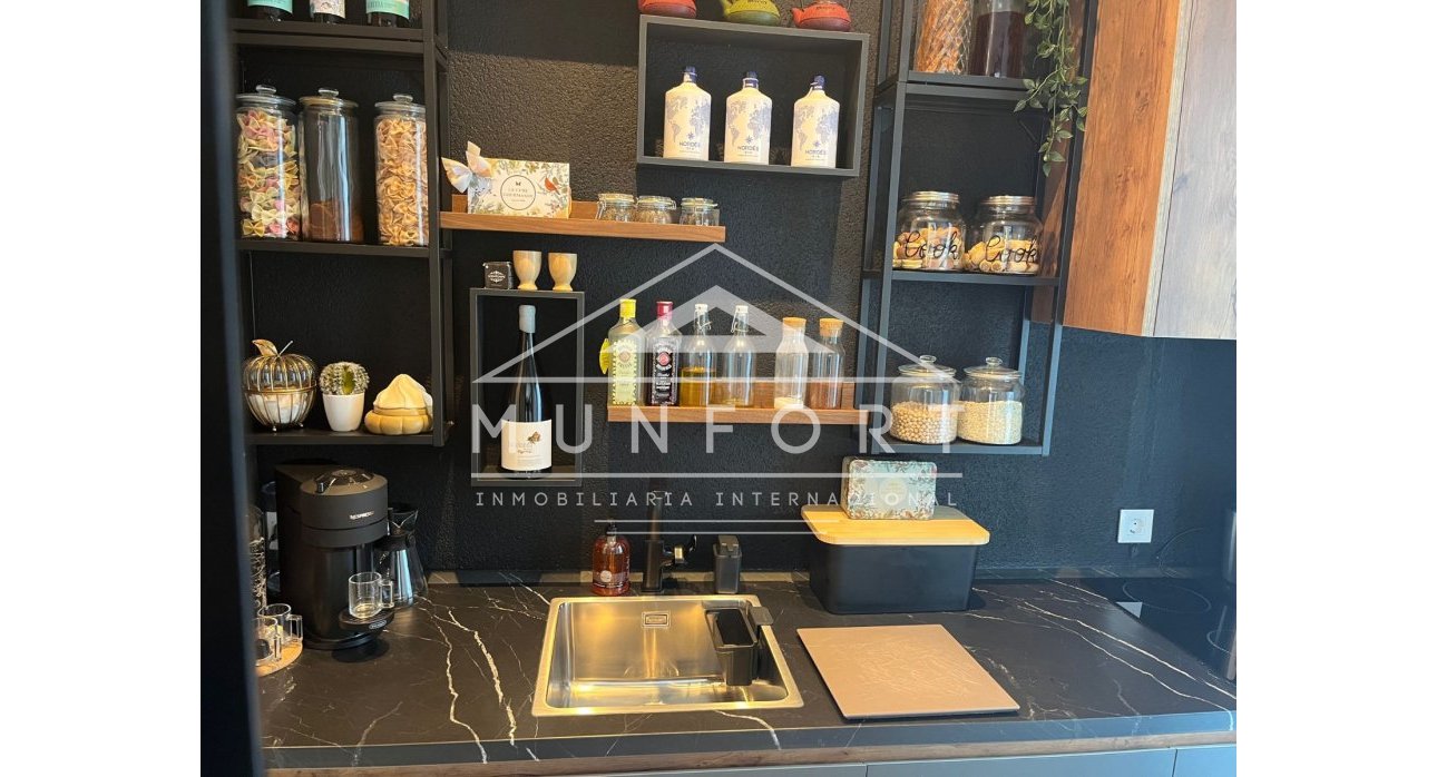 Herverkoop - Luxe villa's -
Orihuela Costa - Las Colinas Golf