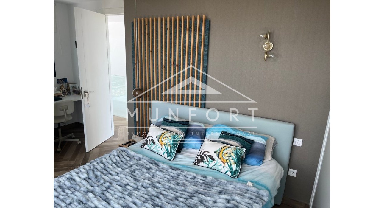 Herverkoop - Luxe villa's -
Orihuela Costa - Las Colinas Golf