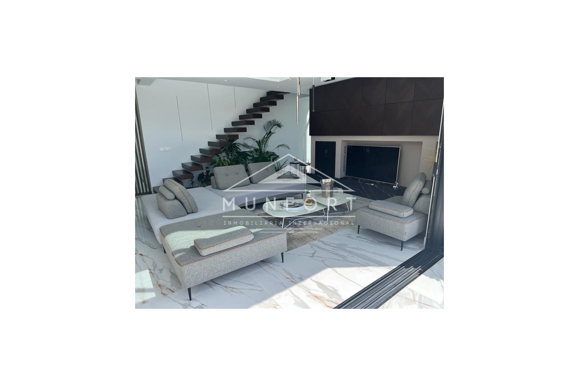 Herverkoop - Luxe villa's -
Orihuela Costa - Las Colinas Golf