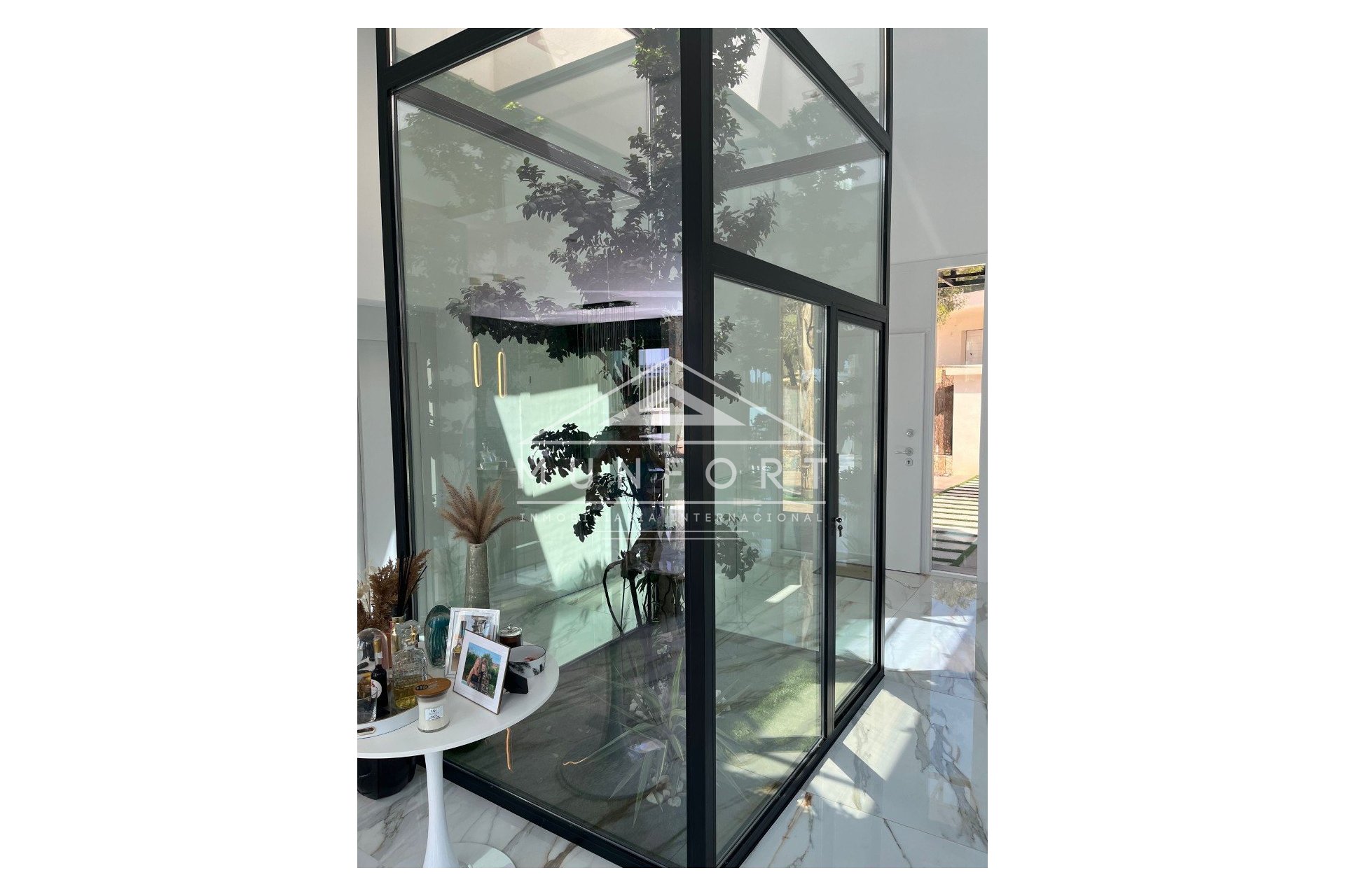 Herverkoop - Luxe villa's -
Orihuela Costa - Las Colinas Golf