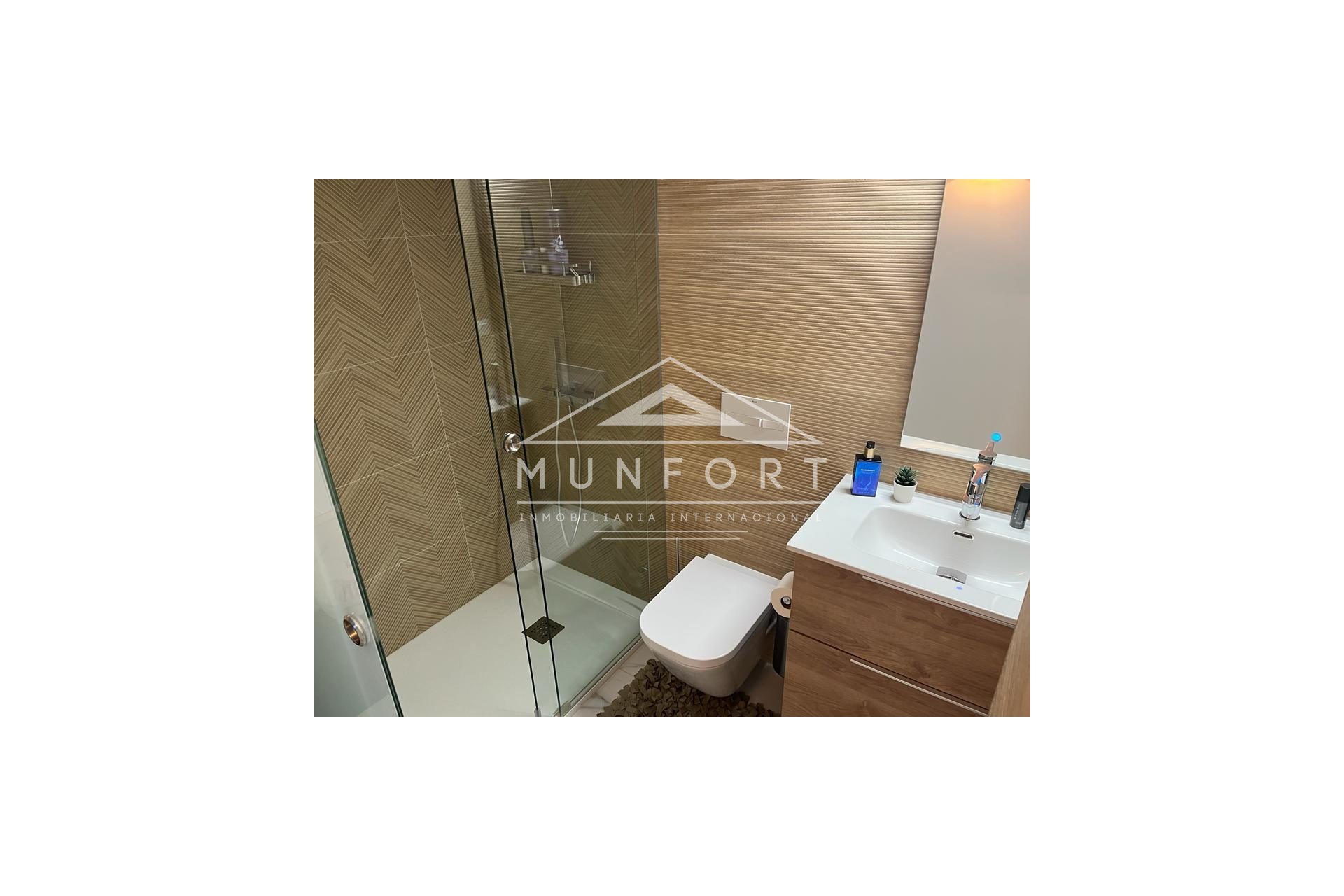 Herverkoop - Luxe villa's -
Orihuela Costa - Las Colinas Golf