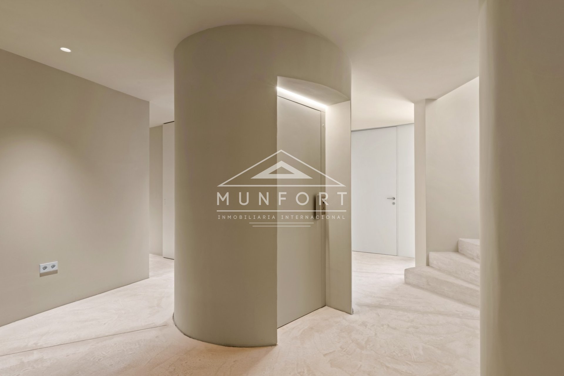 Herverkoop - Luxe villa's -
Orihuela Costa - Las Colinas Golf