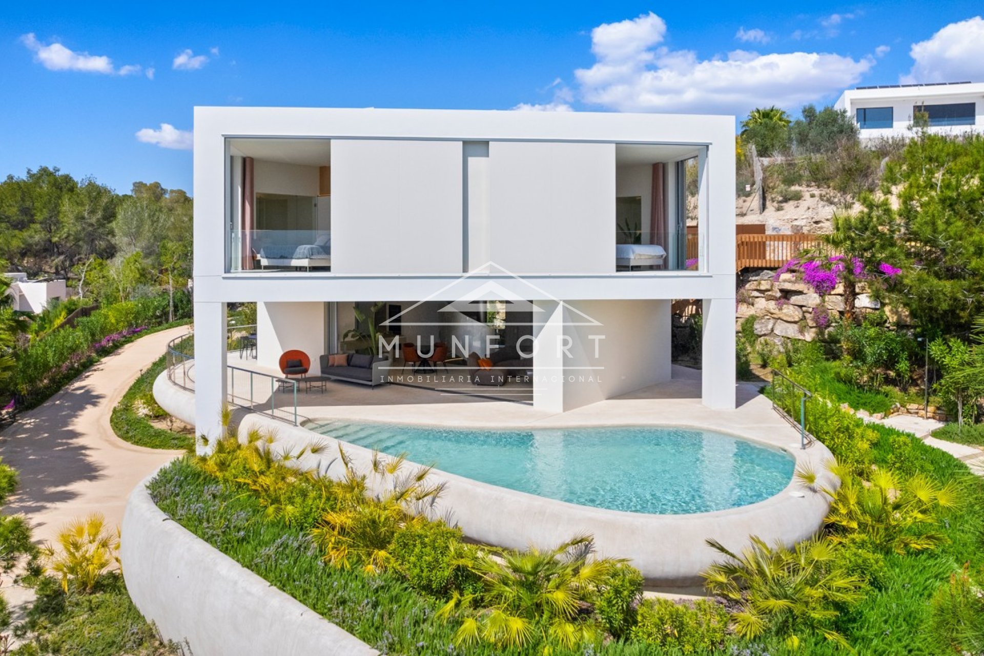 Herverkoop - Luxe villa's -
Orihuela Costa - Las Colinas Golf