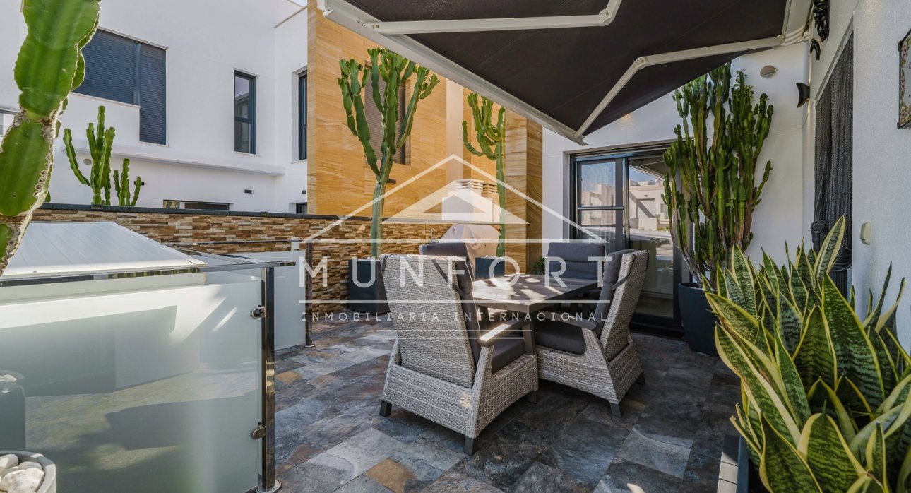 Herverkoop - Luxe villa's -
Orihuela Costa - Lomas de Cabo Roig