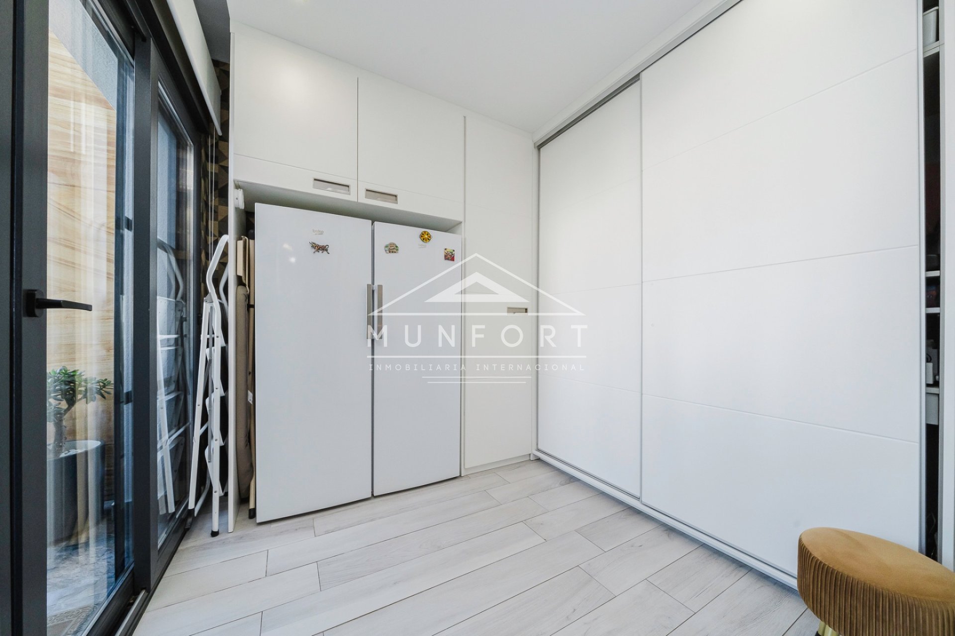 Herverkoop - Luxe villa's -
Orihuela Costa - Lomas de Cabo Roig