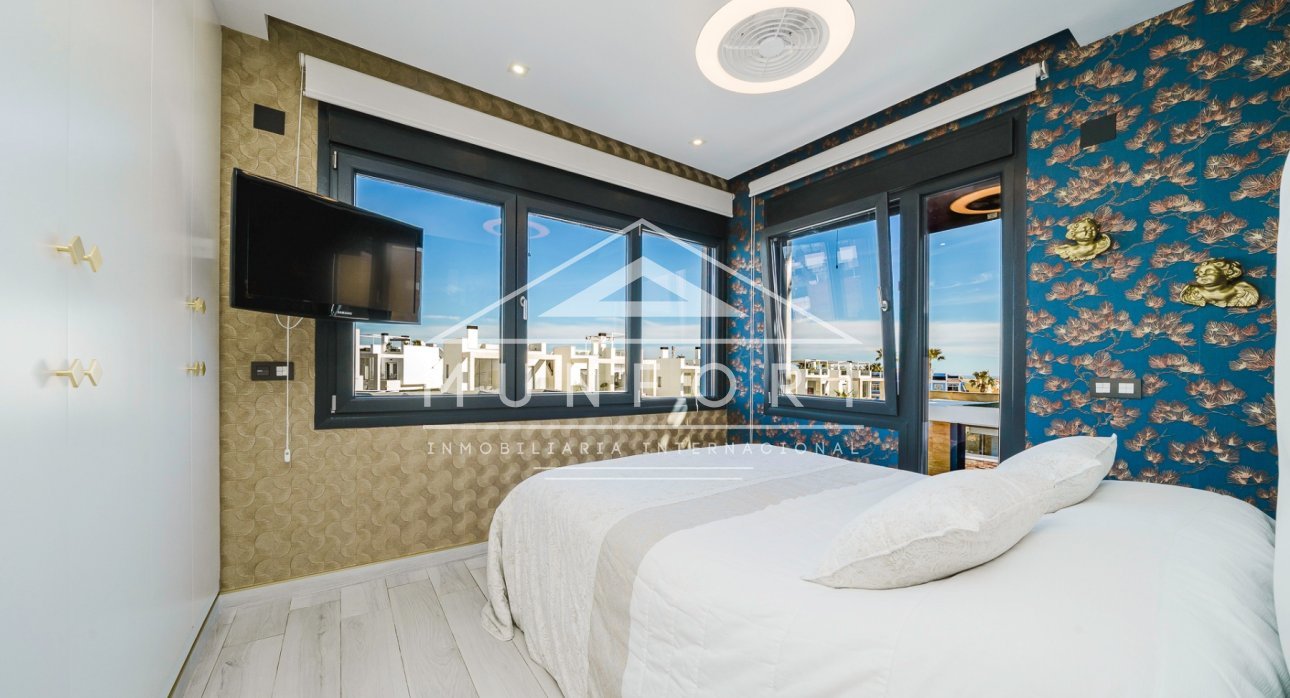 Herverkoop - Luxe villa's -
Orihuela Costa - Lomas de Cabo Roig