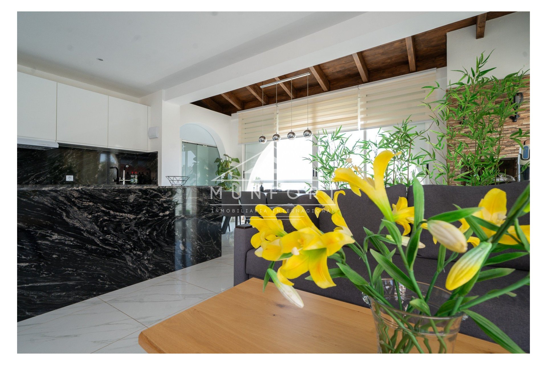 Herverkoop - Luxe villa's -
Orihuela Costa - Villamartín