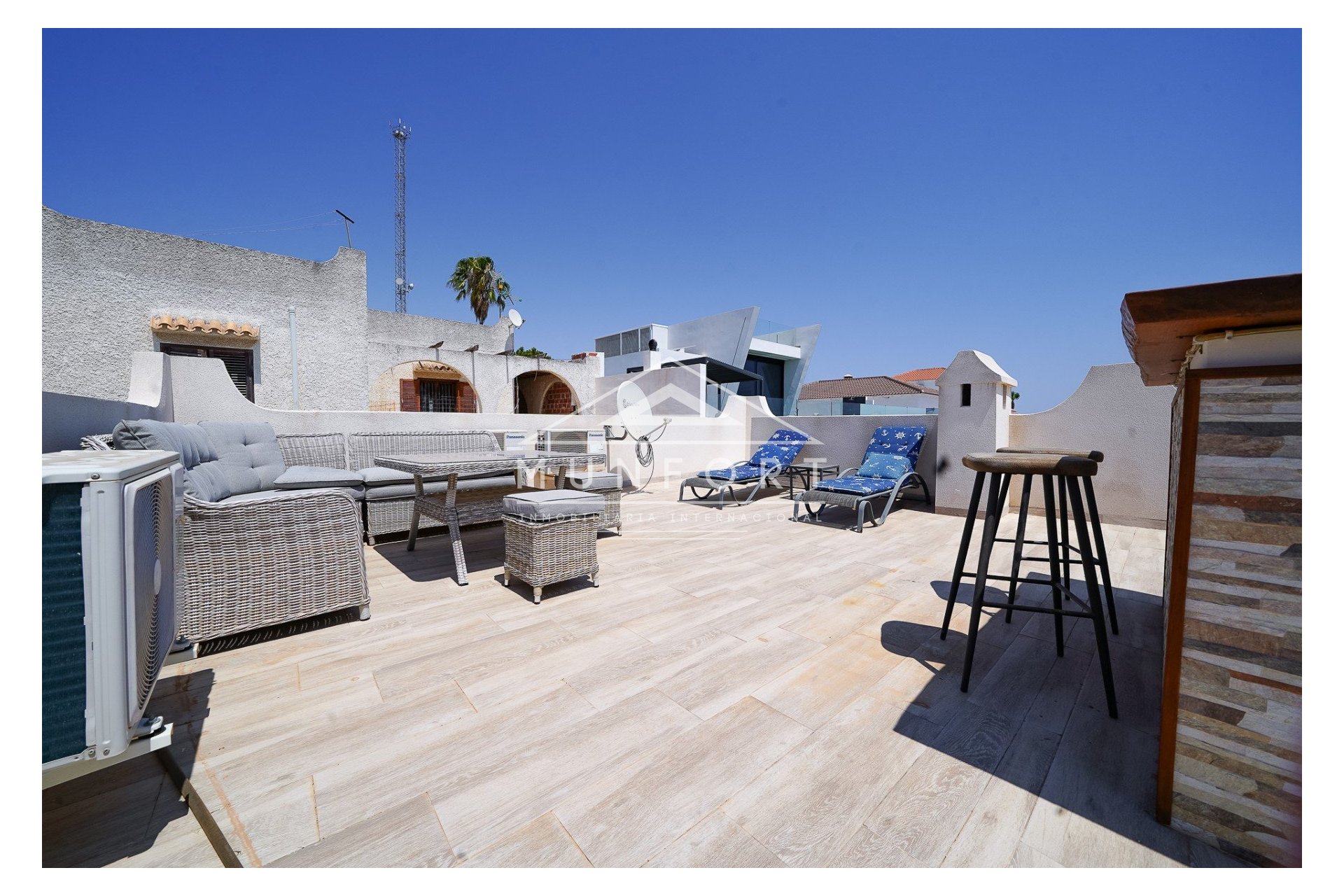 Herverkoop - Luxe villa's -
Orihuela Costa - Villamartín