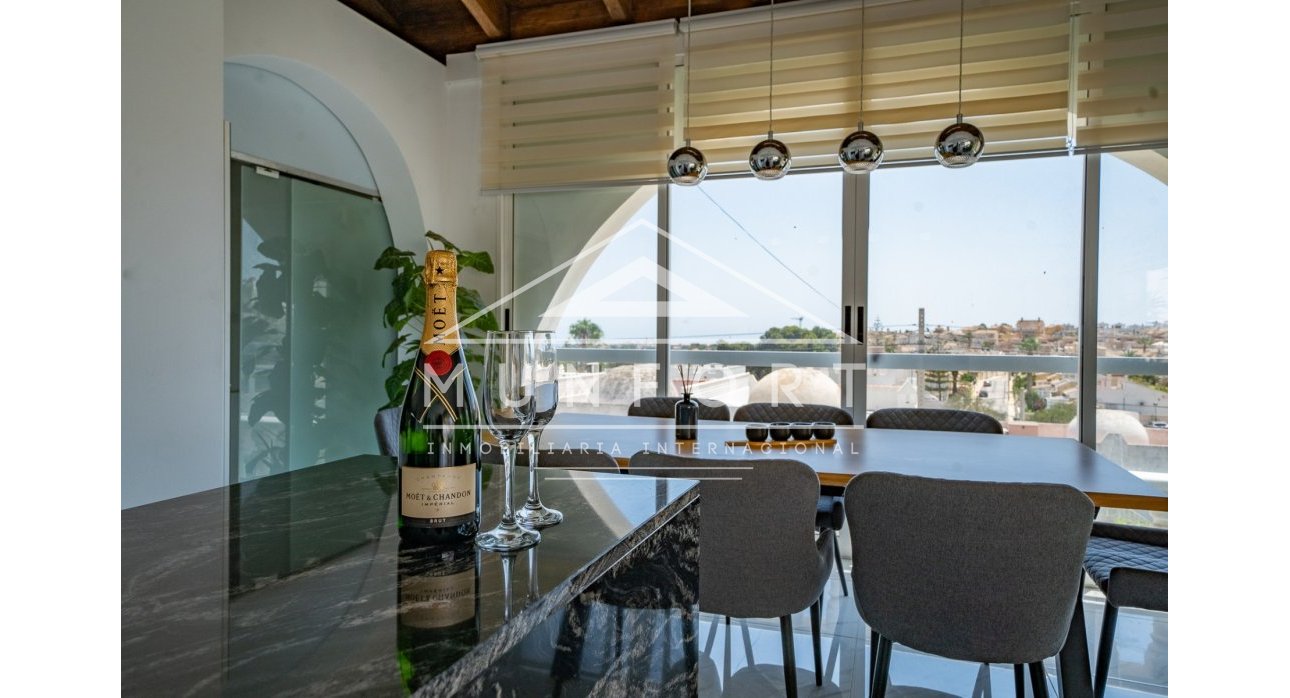 Herverkoop - Luxe villa's -
Orihuela Costa - Villamartín