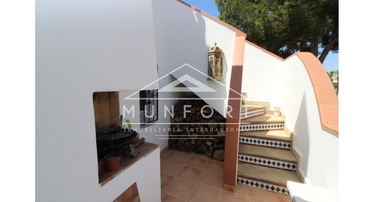 Herverkoop - Luxe villa's -
Orihuela Costa - Villamartin