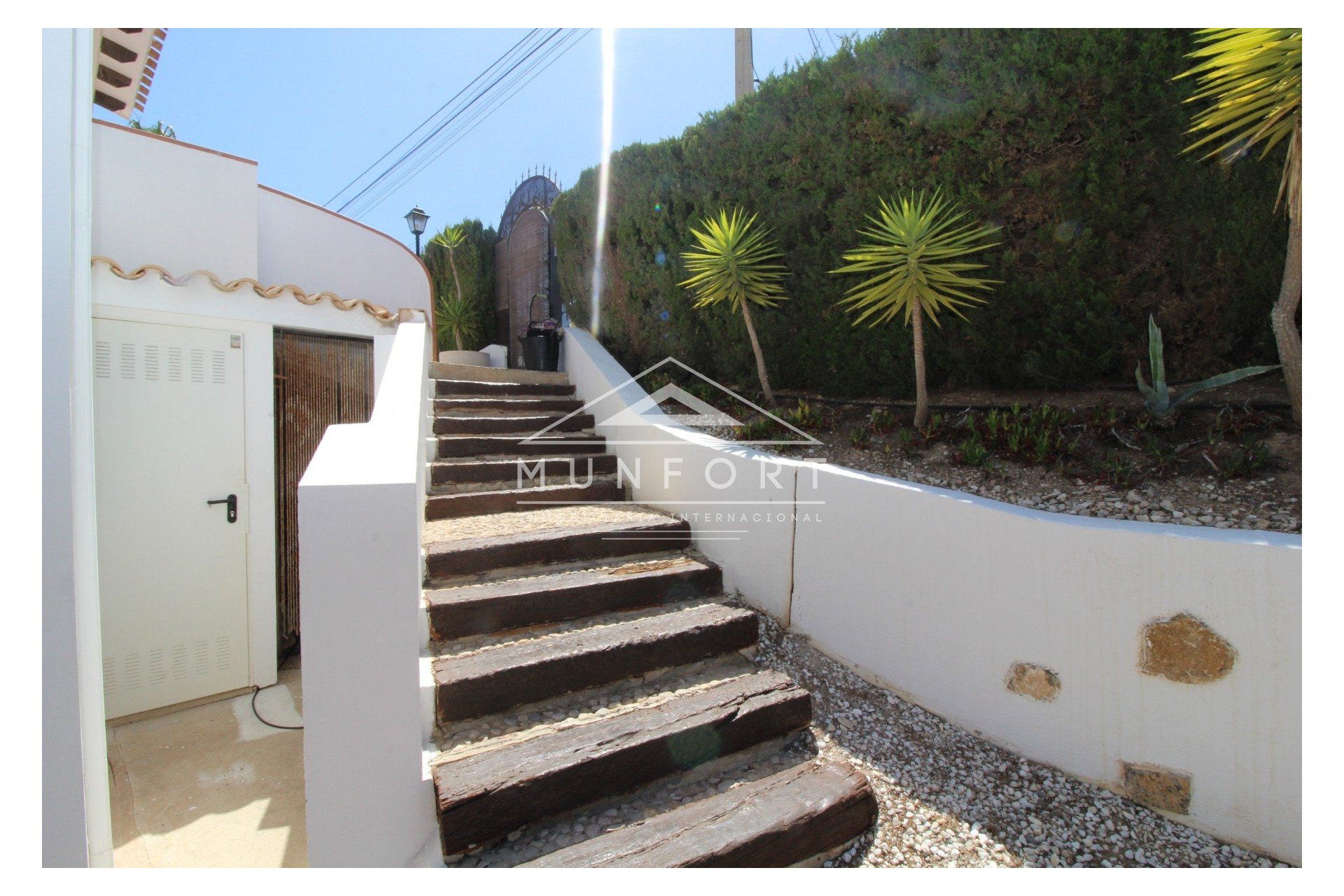 Herverkoop - Luxe villa's -
Orihuela Costa - Villamartin