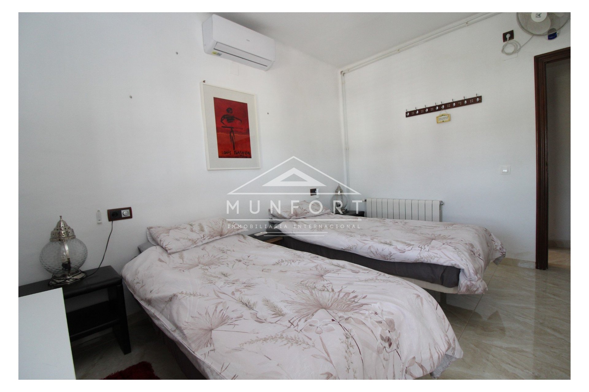 Herverkoop - Luxe villa's -
Orihuela Costa - Villamartin