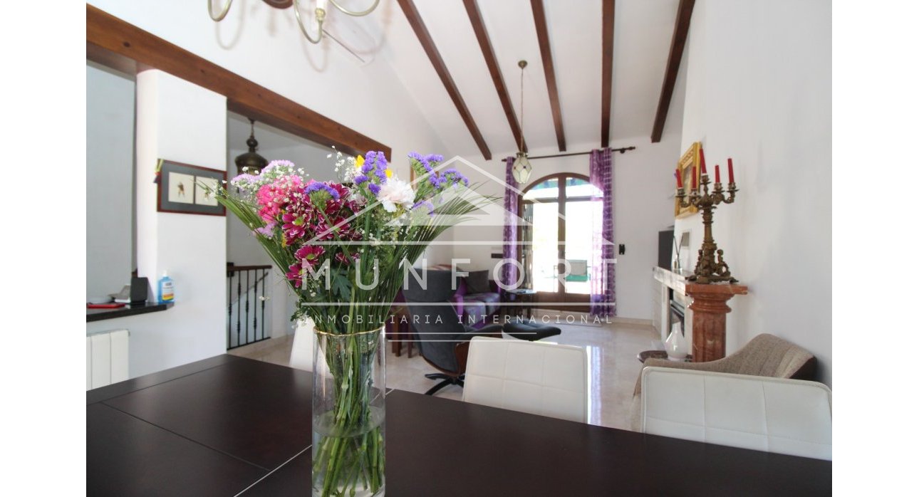 Herverkoop - Luxe villa's -
Orihuela Costa - Villamartin