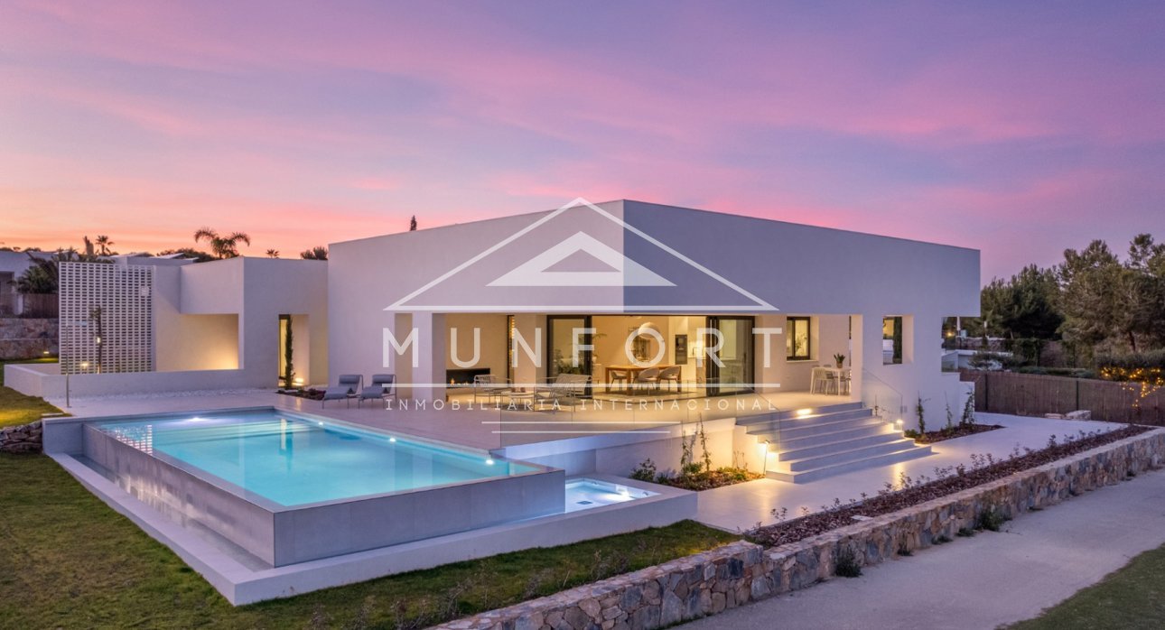 Herverkoop - Luxe villa's -
Orihuela Costa