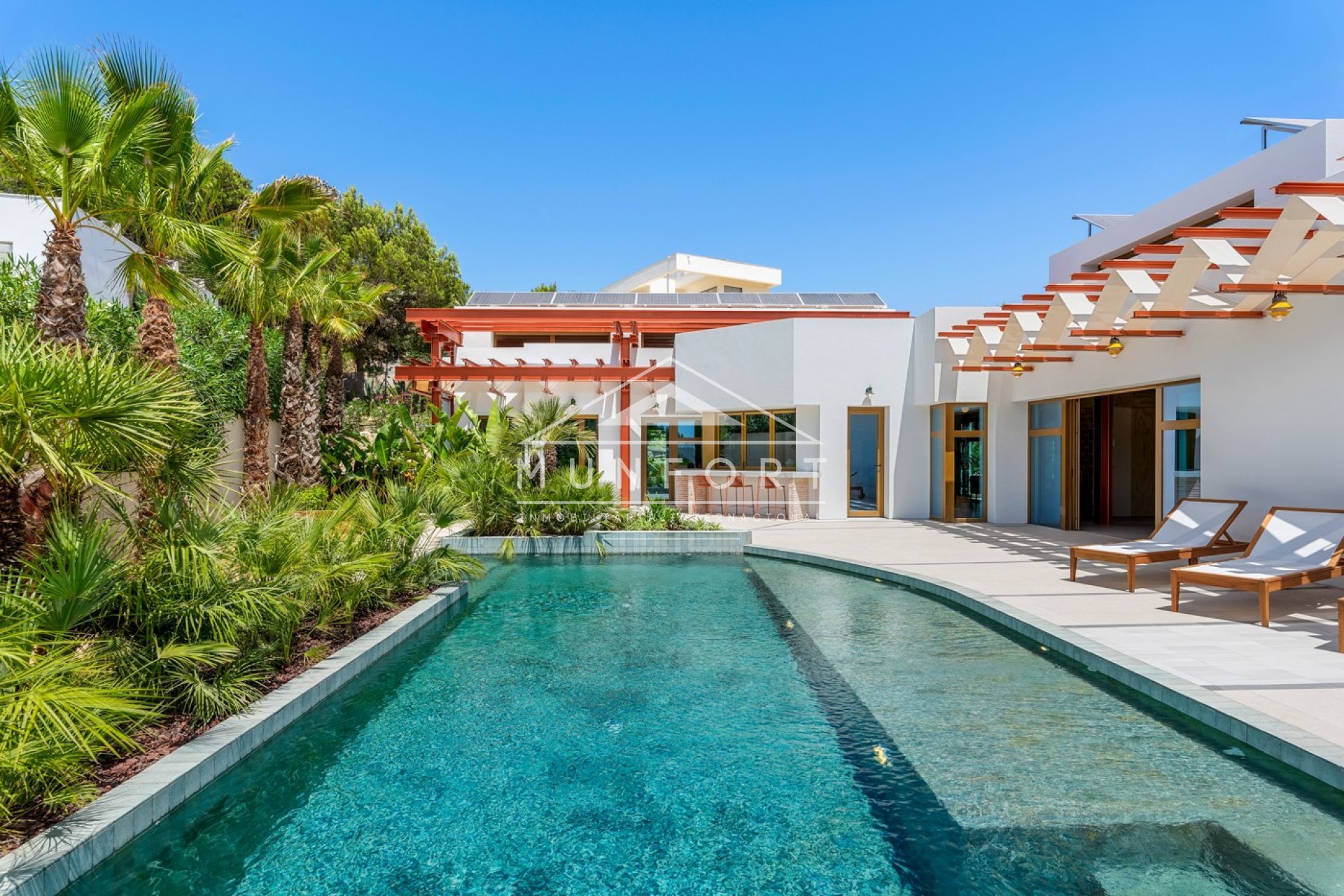 Herverkoop - Luxe villa's -
Orihuela Costa