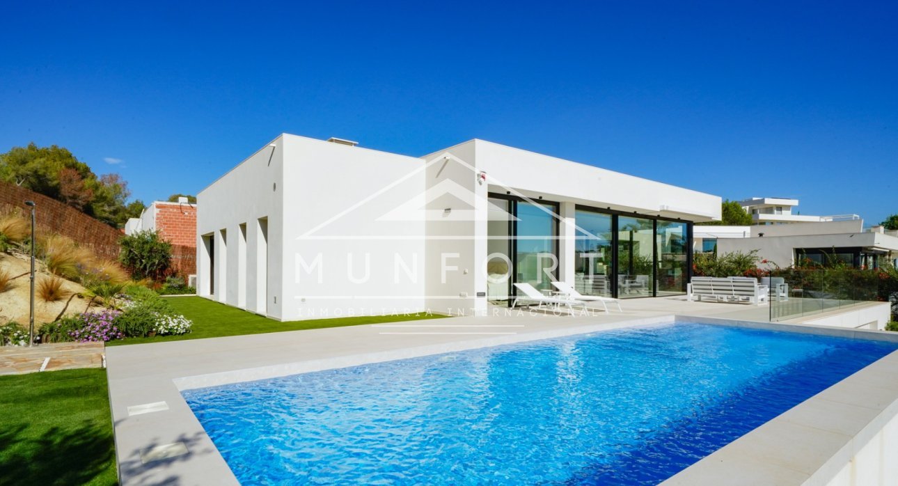 Herverkoop - Luxe villa's -
Orihuela Costa