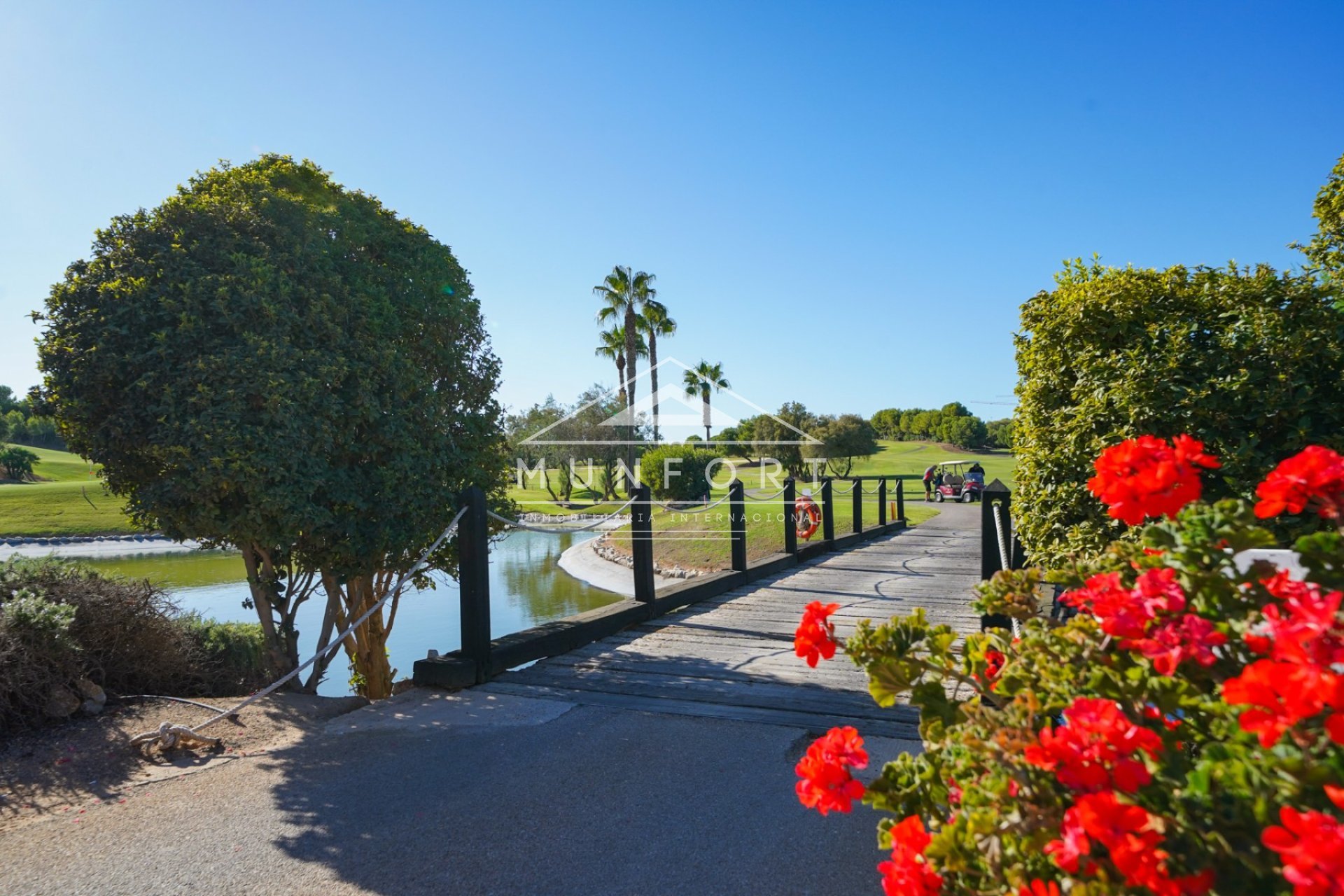 Herverkoop - Luxe villa's -
Pilar de la Horadada - Lo Romero Golf