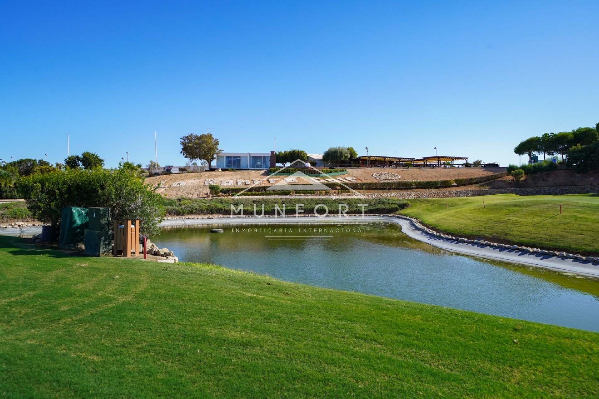 Herverkoop - Luxe villa's -
Pilar de la Horadada - Lo Romero Golf