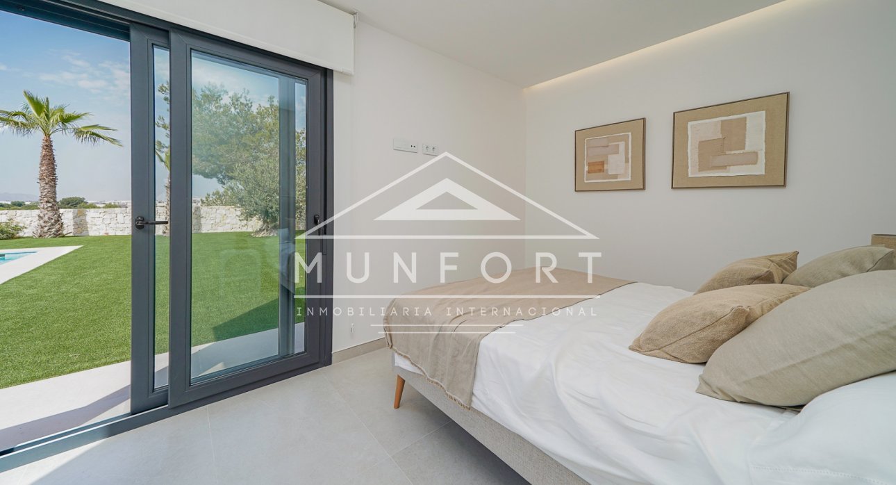 Herverkoop - Luxe villa's -
Pilar de la Horadada - Lo Romero Golf