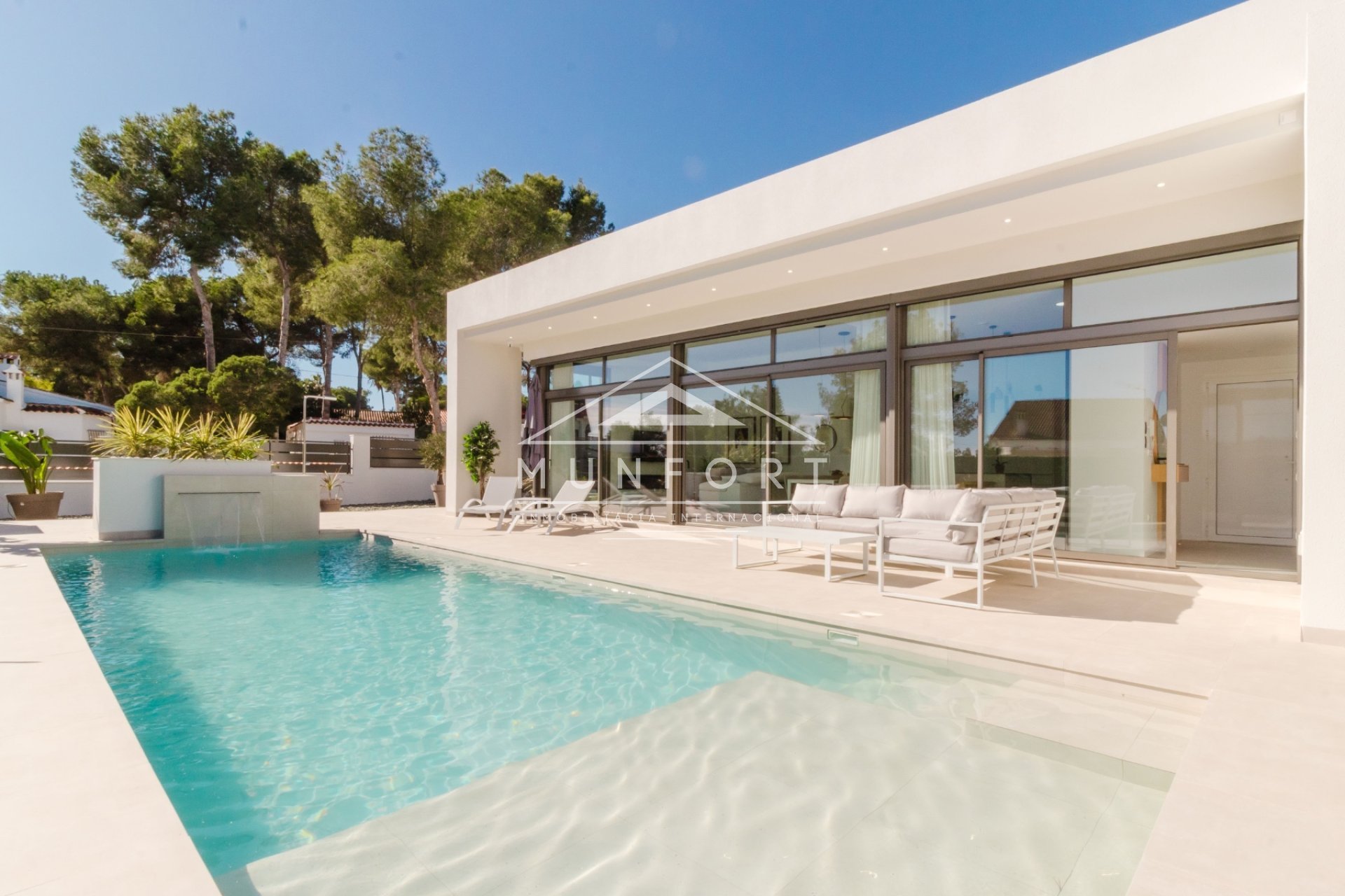 Herverkoop - Luxe villa's -
Pilar de la Horadada - Pinar de Campoverde