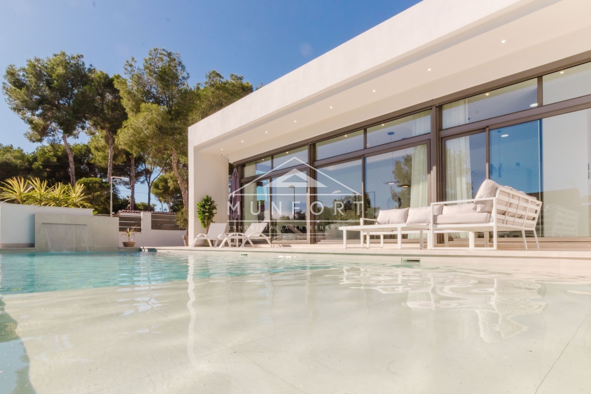 Herverkoop - Luxe villa's -
Pilar de la Horadada - Pinar de Campoverde