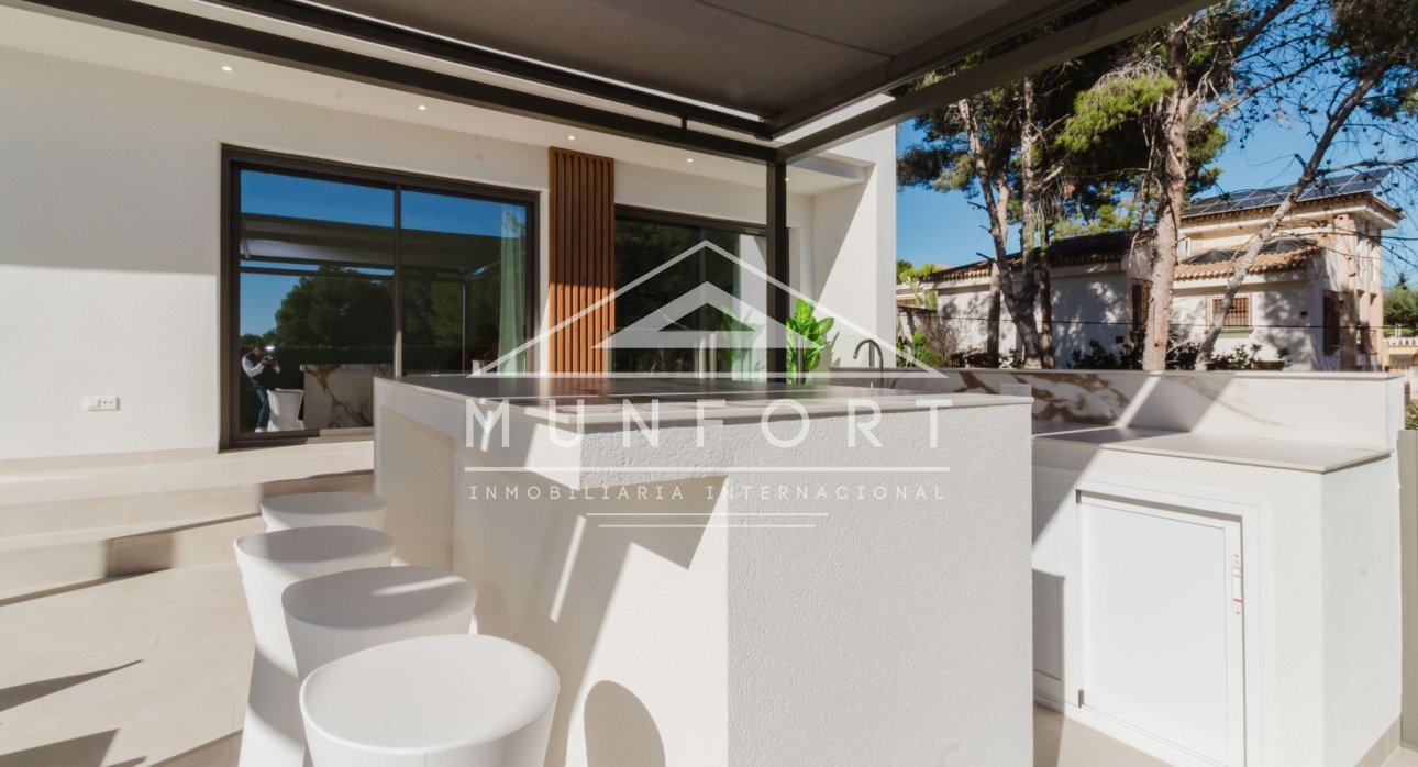 Herverkoop - Luxe villa's -
Pilar de la Horadada - Pinar de Campoverde